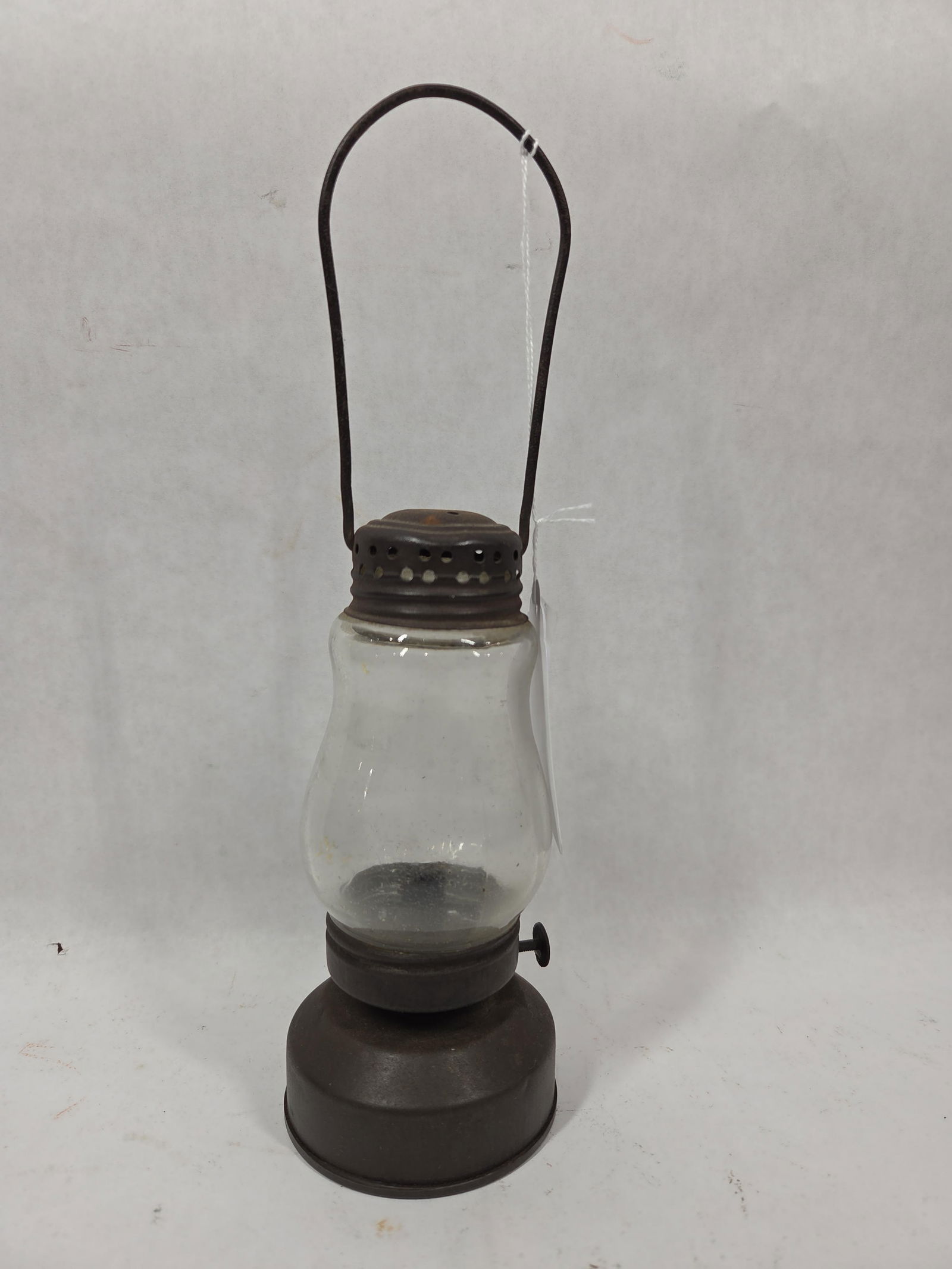 Early Antique Ice Skaters Kerosene Oil Lantern: Standing 8 in H with no chips, cracks or breaks to glass globe