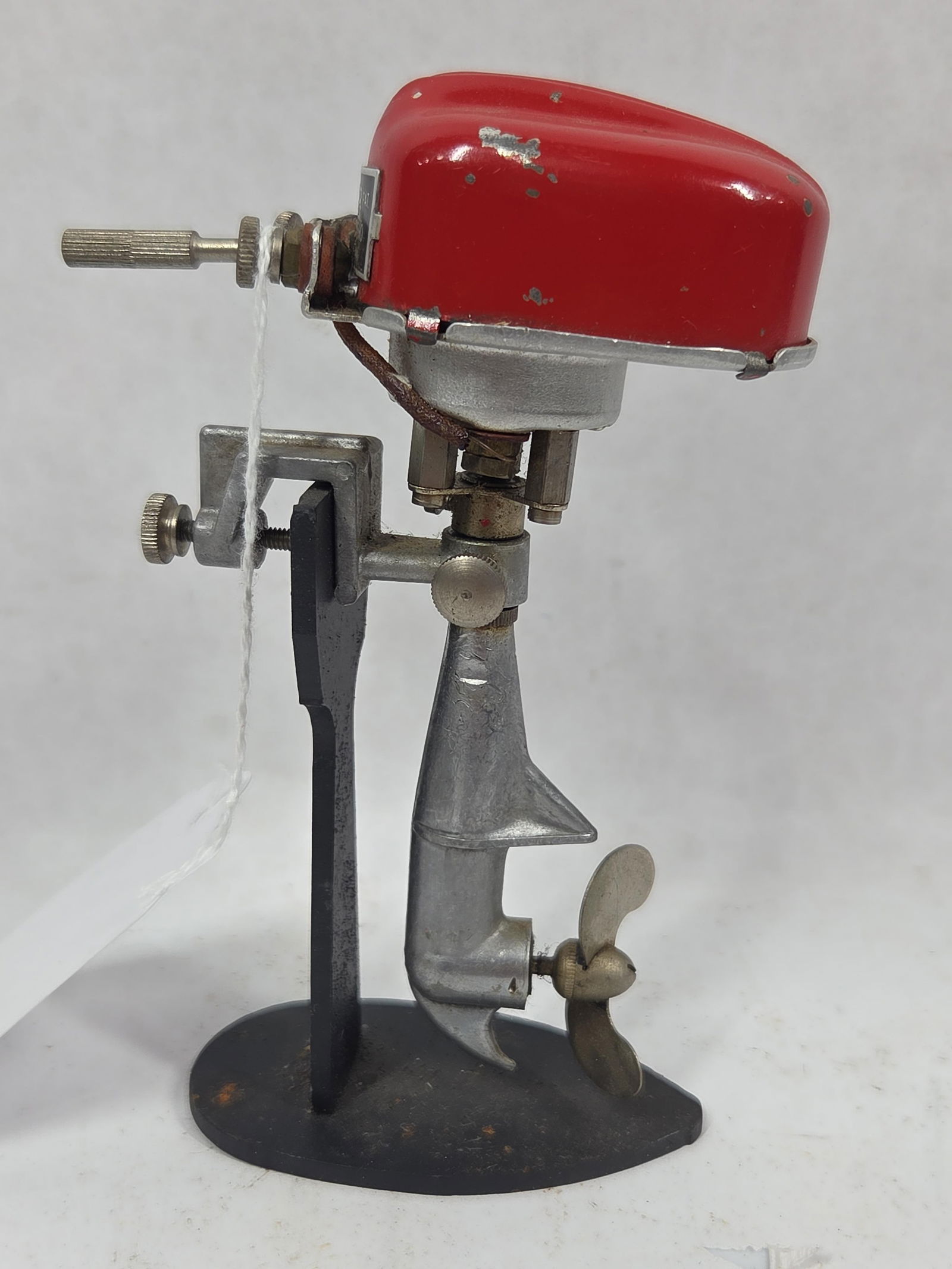 Occupied Japan Sakai Seisakusho Type DC Toy Outboard Motor w/ Stand: Good overall condition showing areas of paint loss? 5.75 in.?