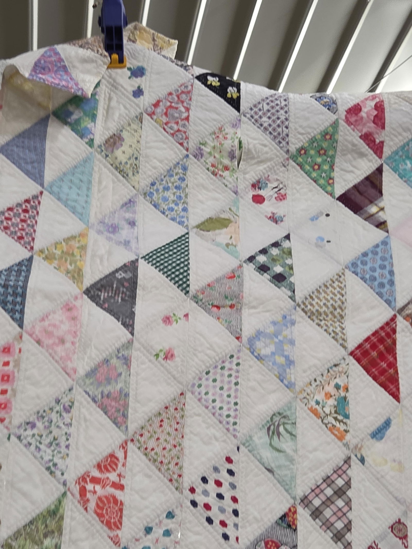 Early Hand Stitched Flying Geese Patchwork Quilt - 11