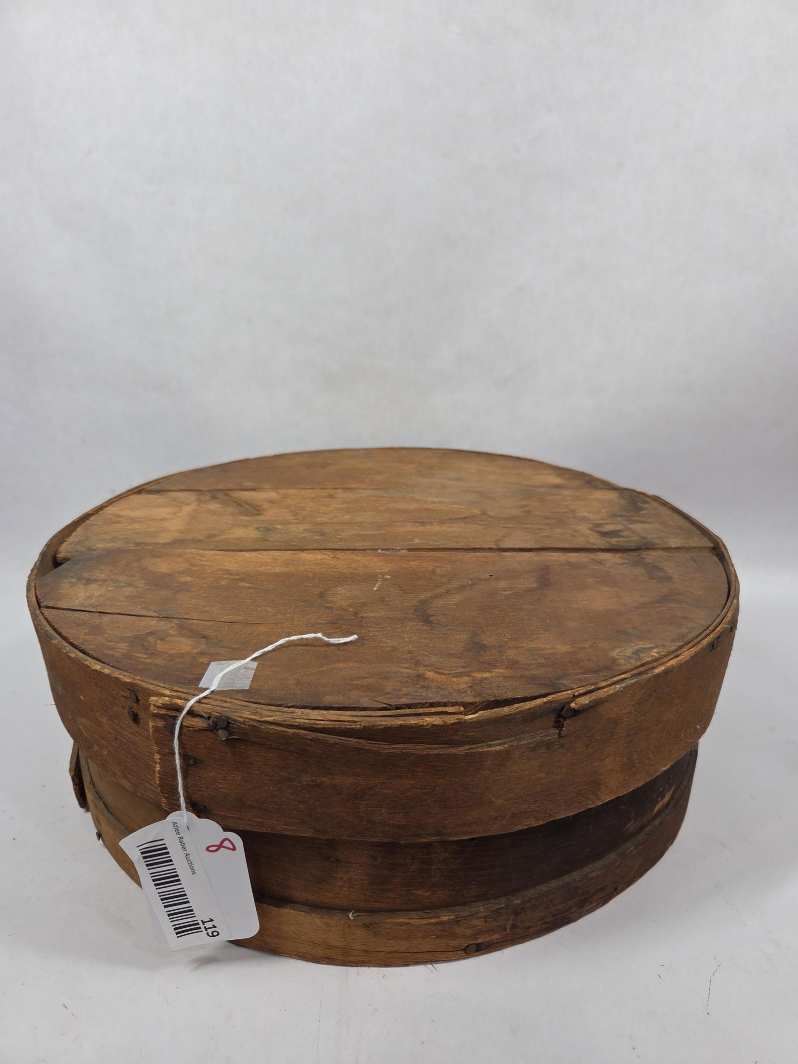Primitive Bentwood Lidded Pantry Cheese Box: Showing condition issues due to age an usage measuring 16 in.D