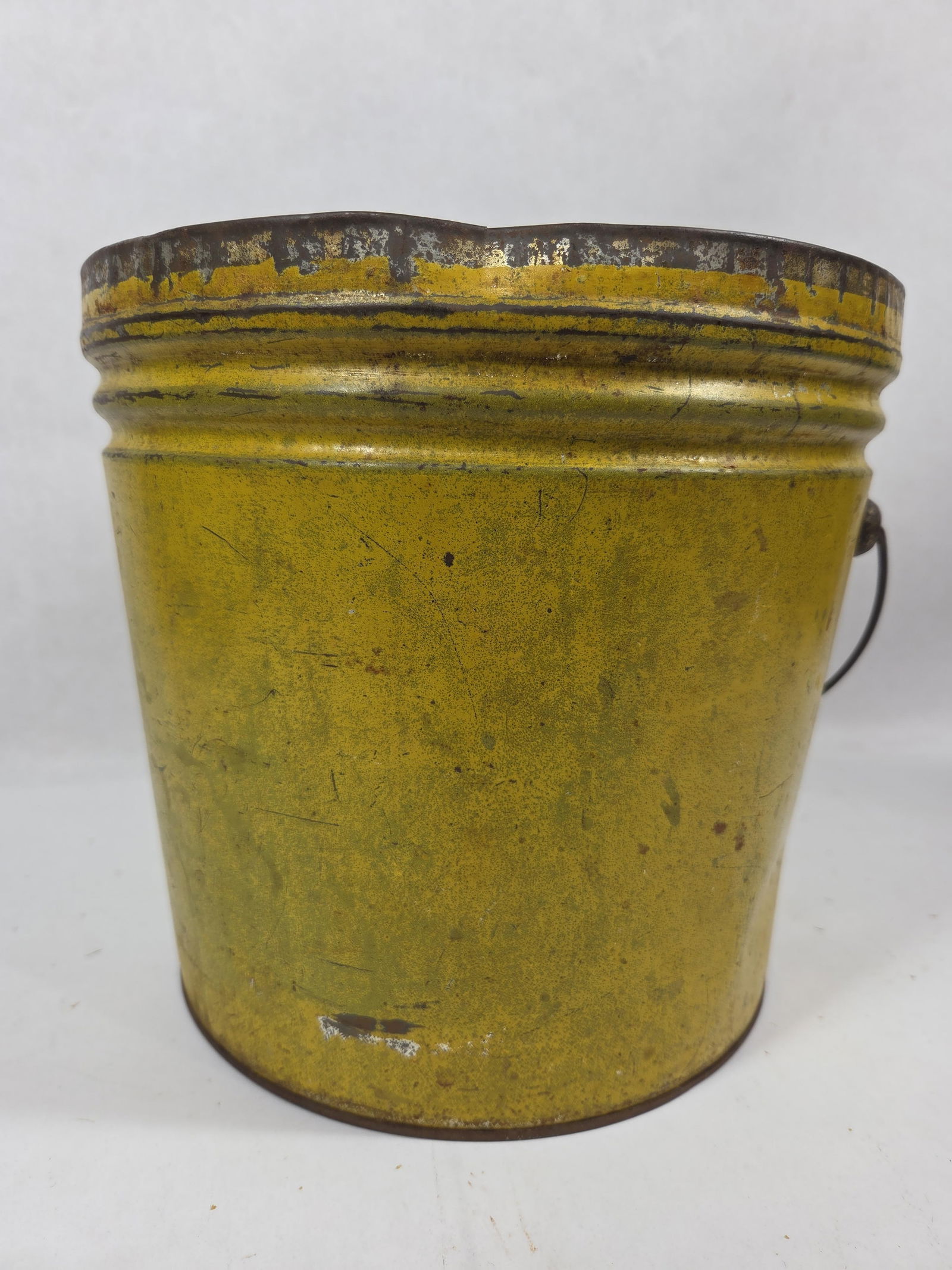 Early Kettle Renderd Lard Pail w/ Handle - 3