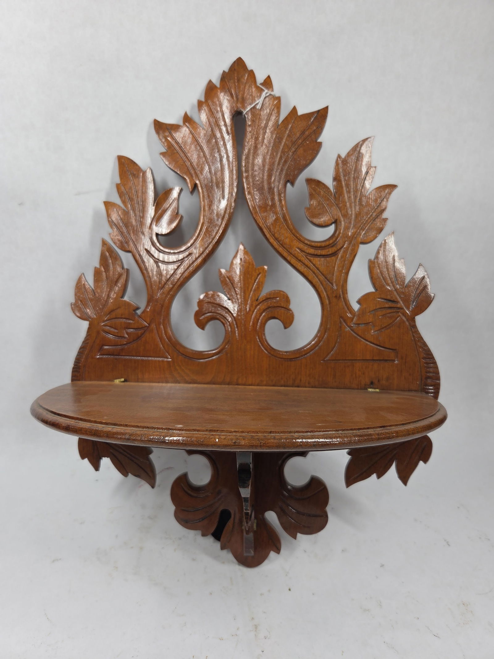 Victorian Eastlake Walnut Carved Foilate Folding Wall Sconce Shelf (1 of 5)