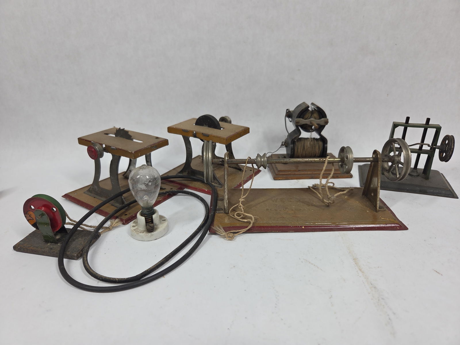 Great Belt Driven Weeden Steam Engine Toy Machine Shop Accessories (1 of 9)