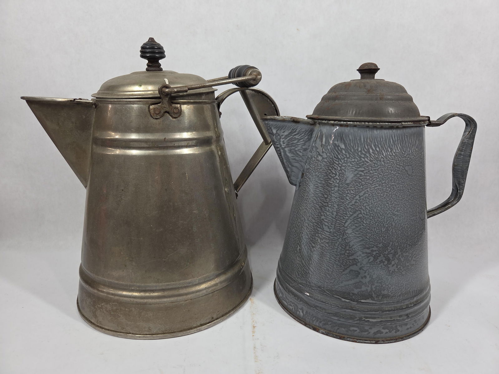 Early Granite & Tin Kettles: Grey speckled granite and other marked Rochester NY, Both have lids and are approx 11 inches tall