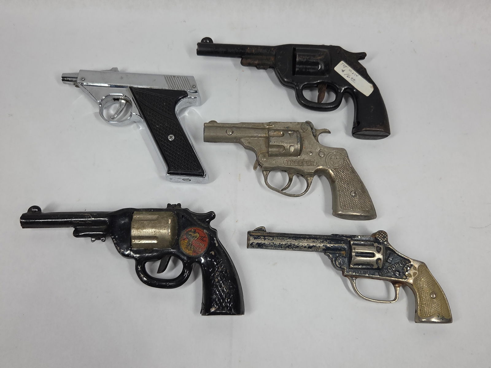 Tin Toy Cap Guns (1 of 12)