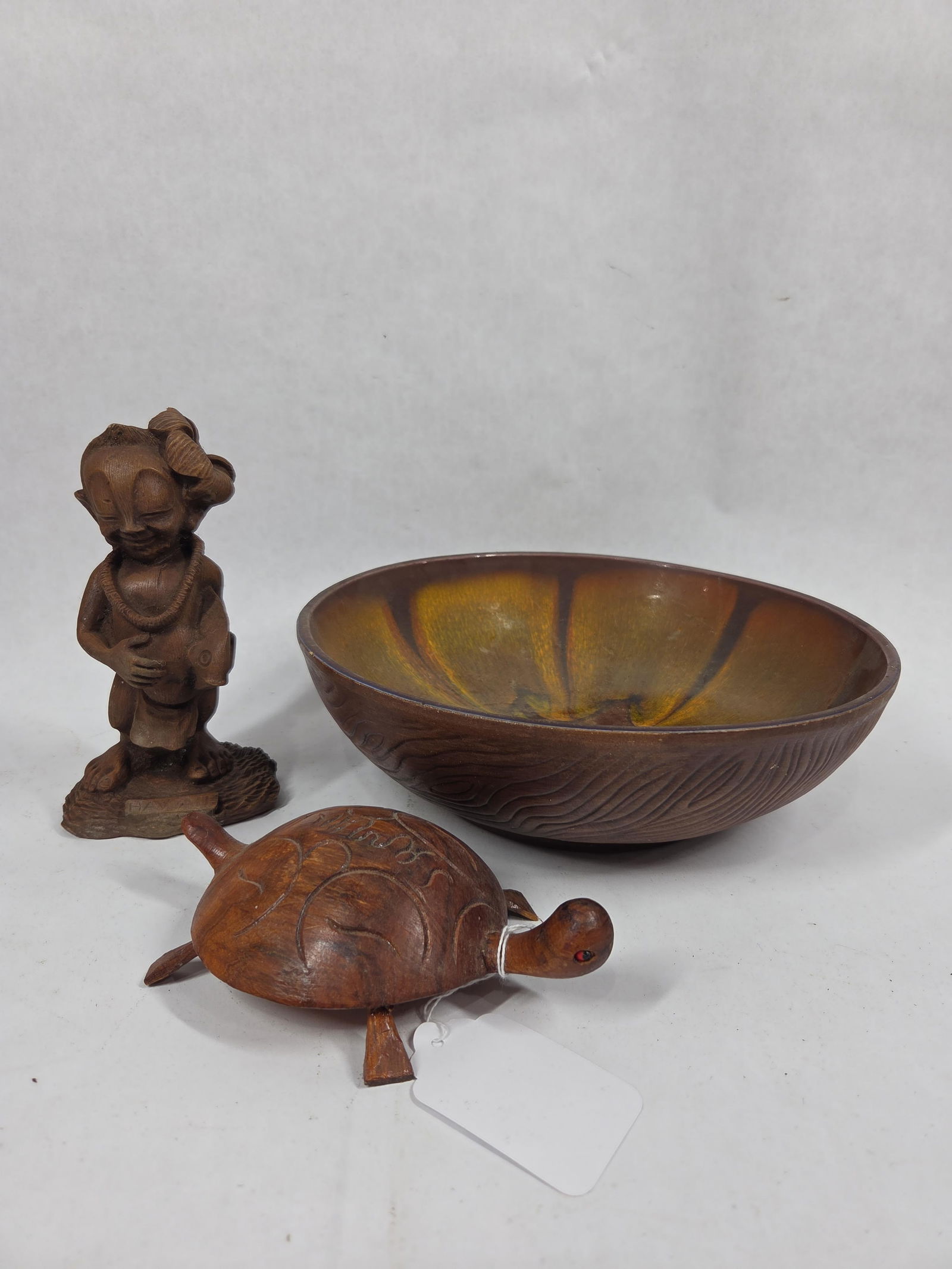 California Pottery Sequoia Ware Drip Glazed MCM Bowl & Hand Carved Wooden Turtle and Man Figurine: This great collectible lot includes 3 assorted pcs inc. Pottery bowl 11 in. D? Carved Hawaii Man 7.5 in H? turtle 7 in. L Turtle is missing one eye