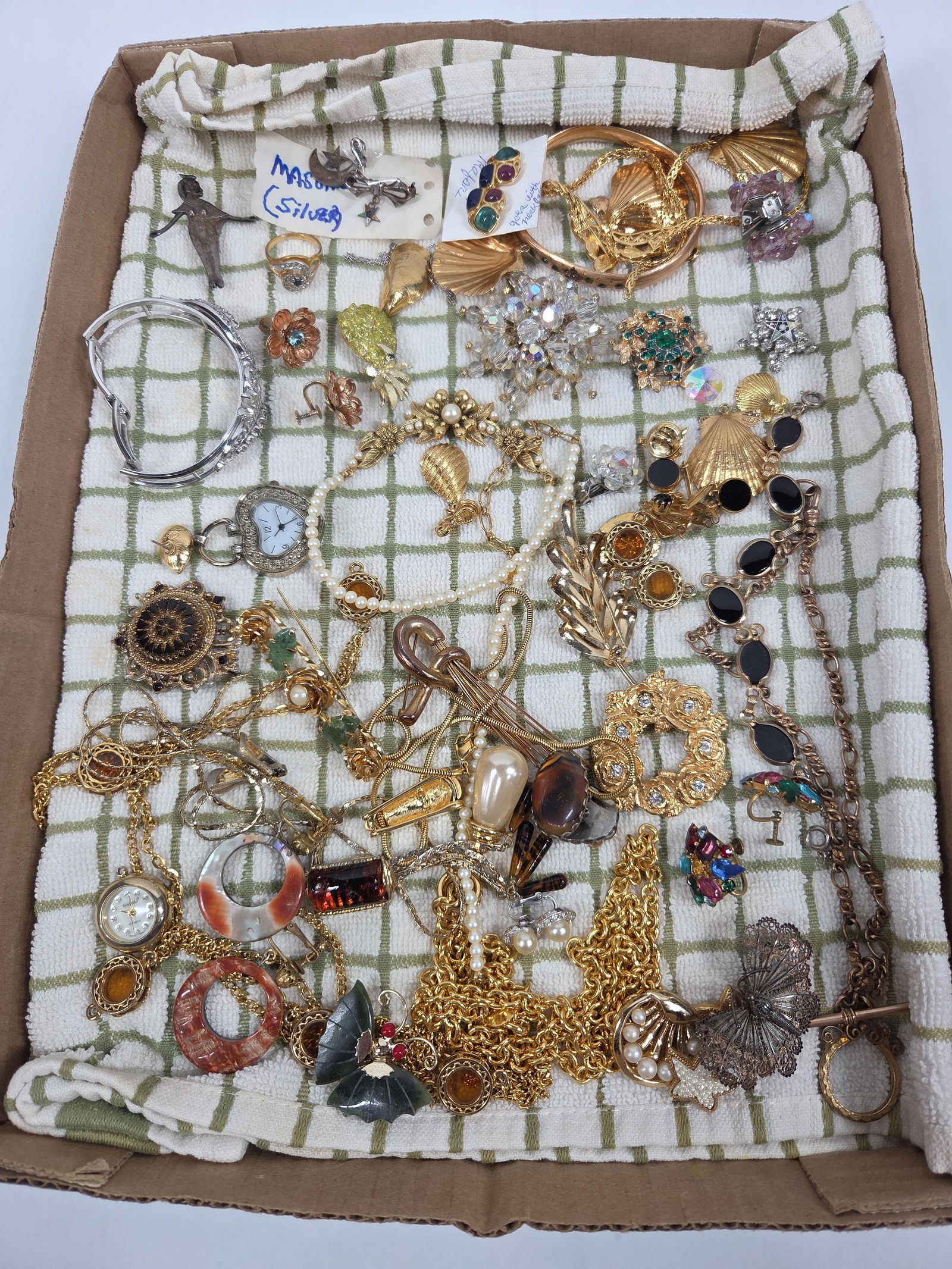 Onyx, Tigers Eye, Gems, and Silver Jewelry (1 of 6)