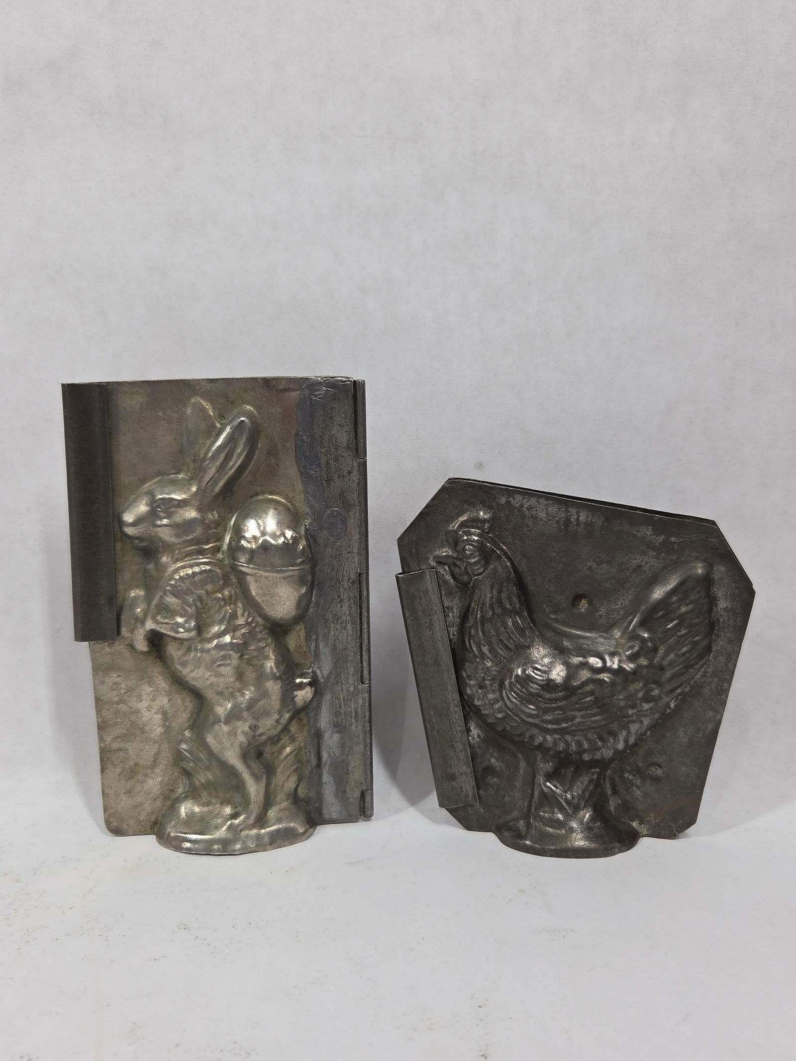 Rabbit & Hen Easter Chocolate Molds: Both are excellent approx 4 inch molds.