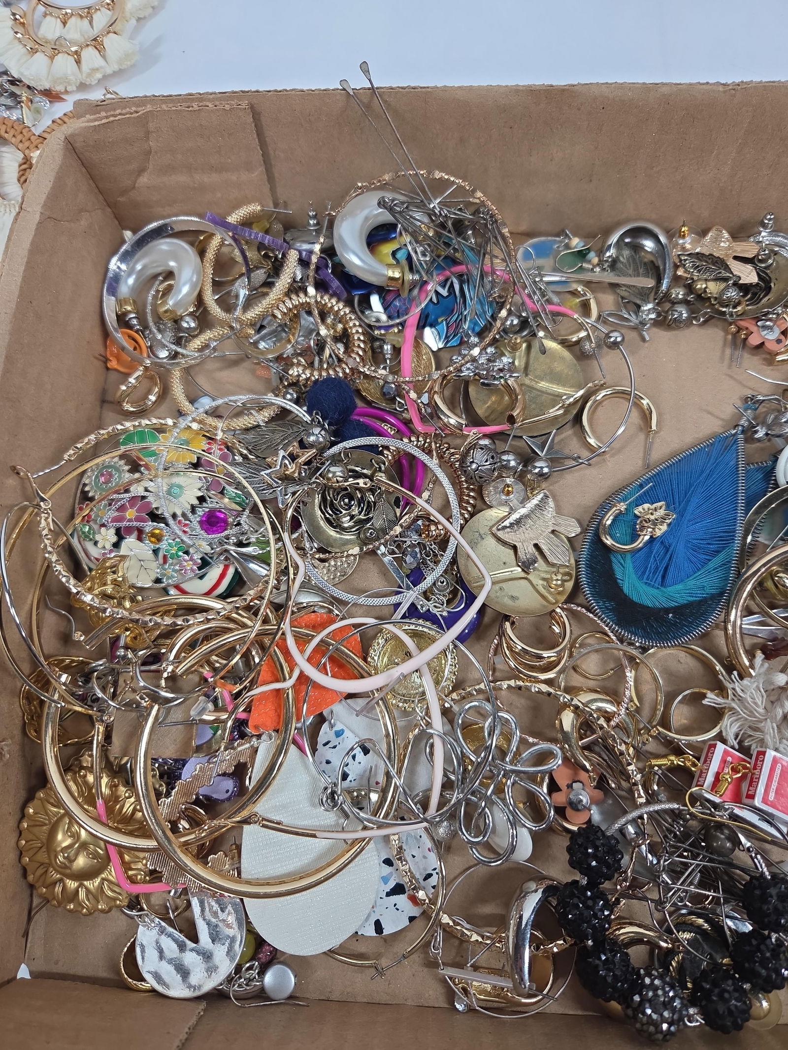 Unique Earring collection - 5