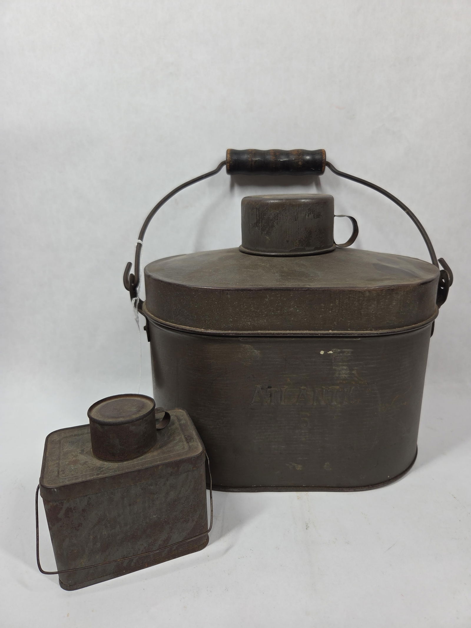 Atlantic No. 5 Tin Miners/ Rail Road Lunch Pail w/ Bale Handle: pail is complete with cup, soup container, tray and handle in great early condition