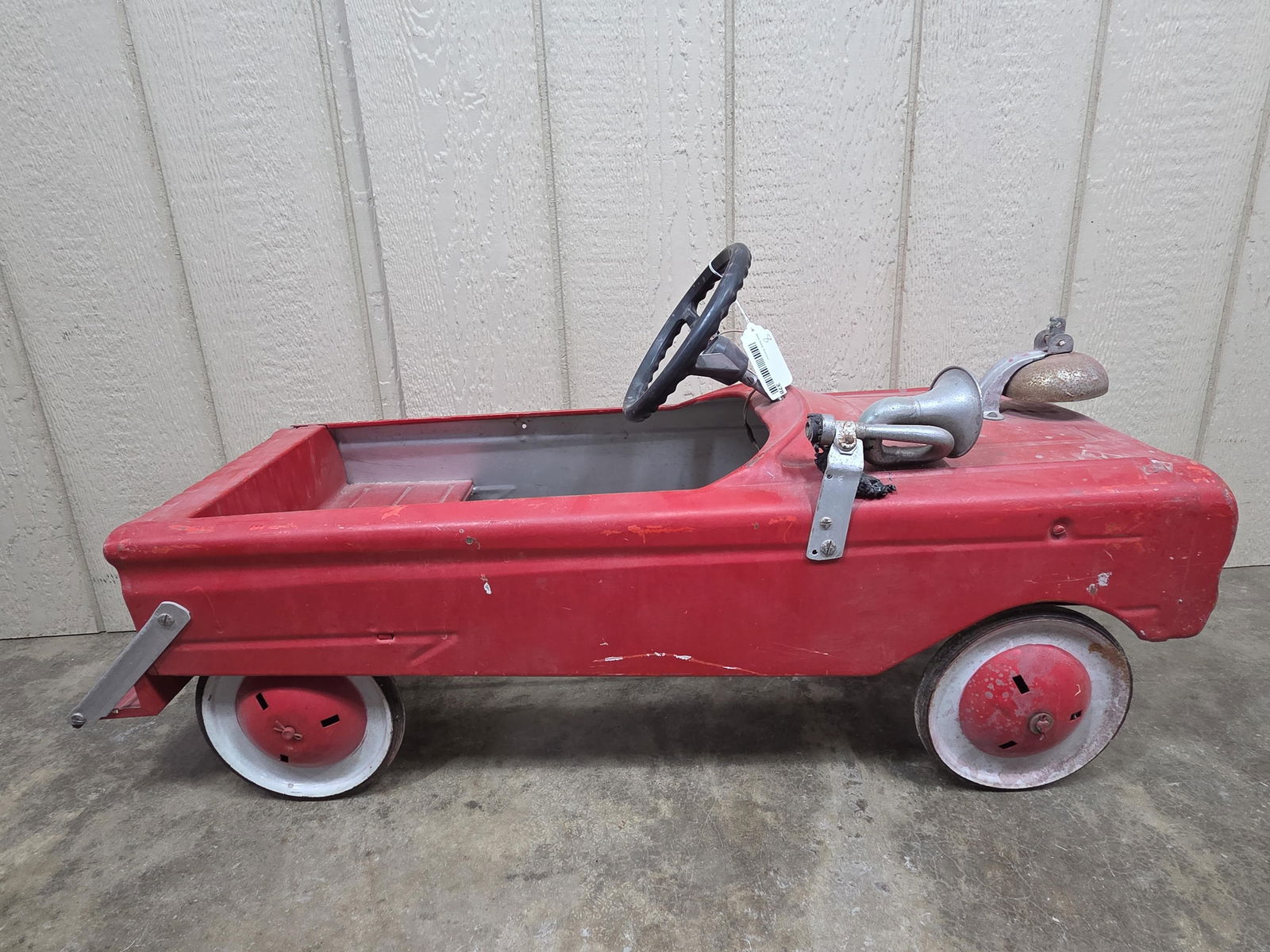 AMF Firecheif Pedal Car - 3