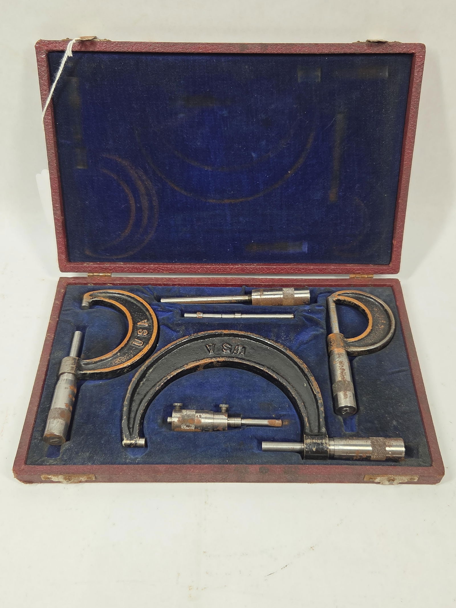 Vintage Machinests Brownie Micrometer Set in Original Case: Great set of 3 various sized micrometers in velvet lined case