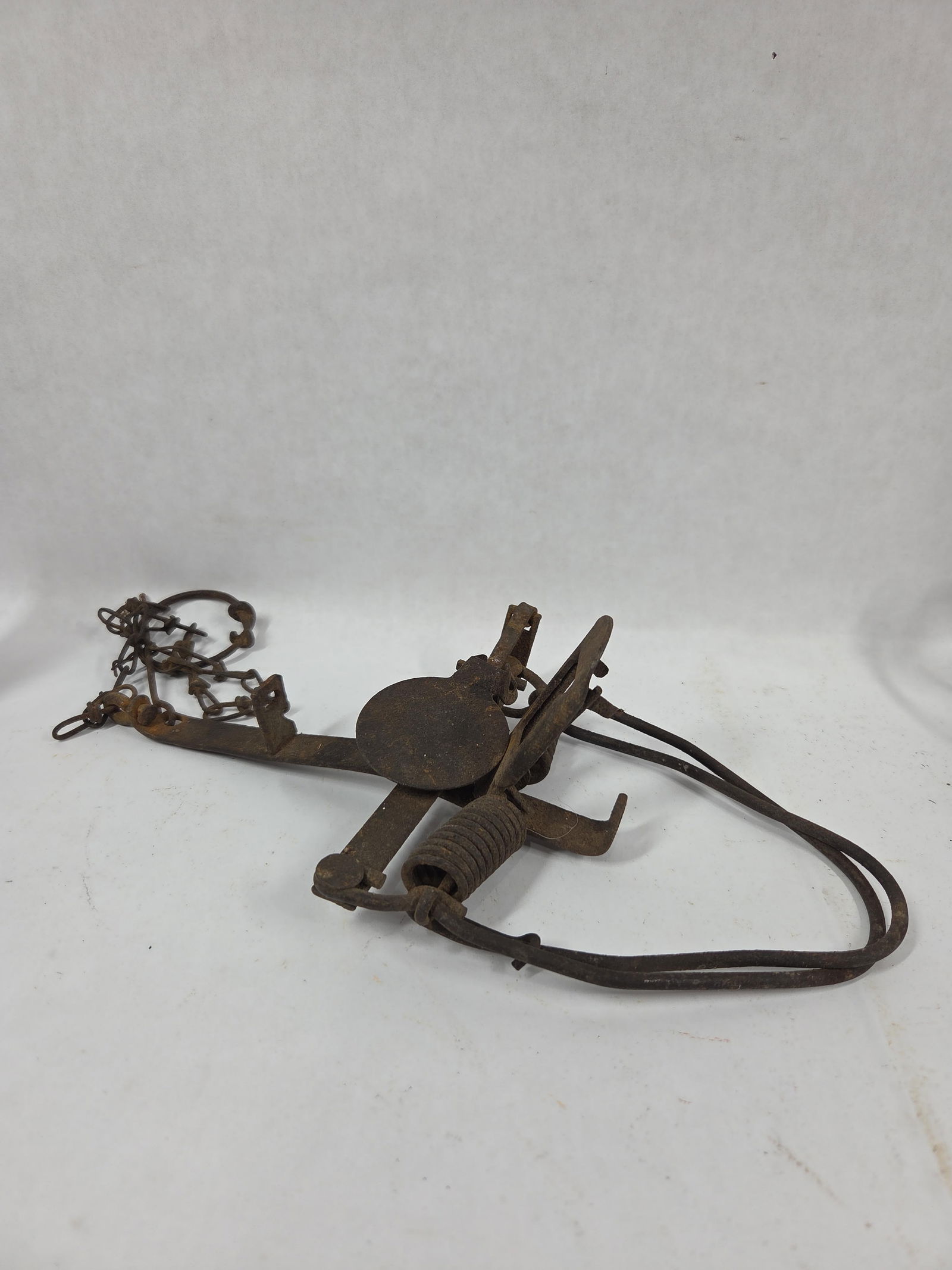 Lot of 3 Early Animal Traps Inc. Newhouse Gopher, 2 Foothold Coil Spring Traps (1 of 4)