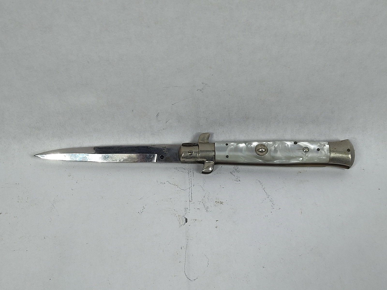 Spring Action Pocket Knives - 4