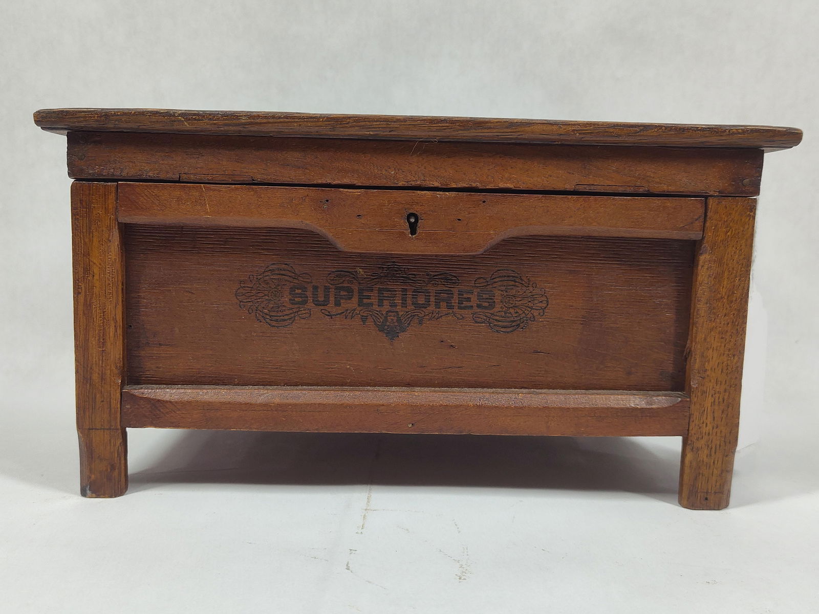 Superiores Oak Sewing Box - 2