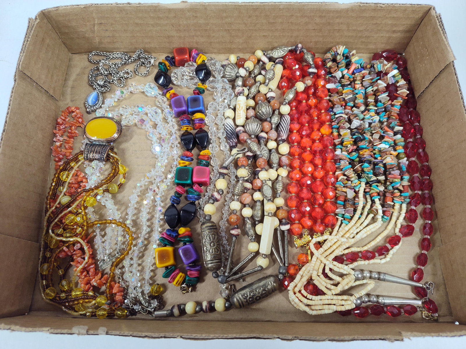 VTG Lot of Beaded Costume Jewelry Featuring Semiprecious Stones, Glass Beads and More (1 of 7)