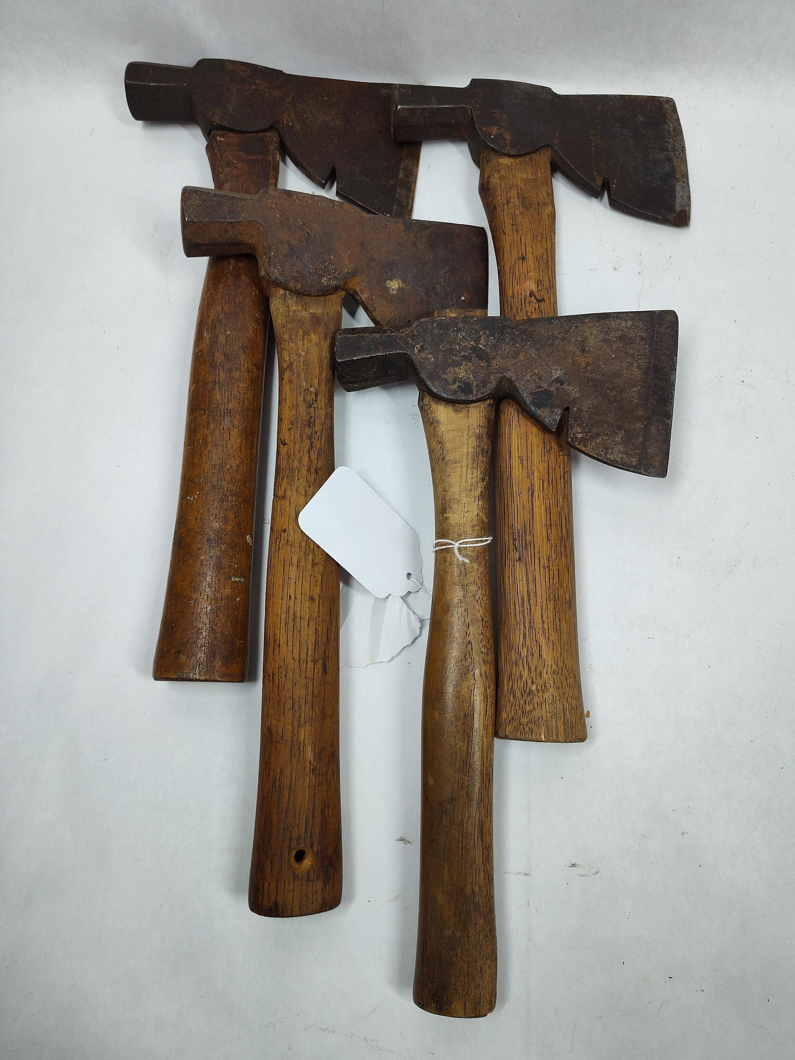 Great VTG Hatchet Lot Inc. Buckeye and The Acme as well as Unmarked: This lot of 4 various hatchets would make great addition to any collection with all being in overall good vintage condition 