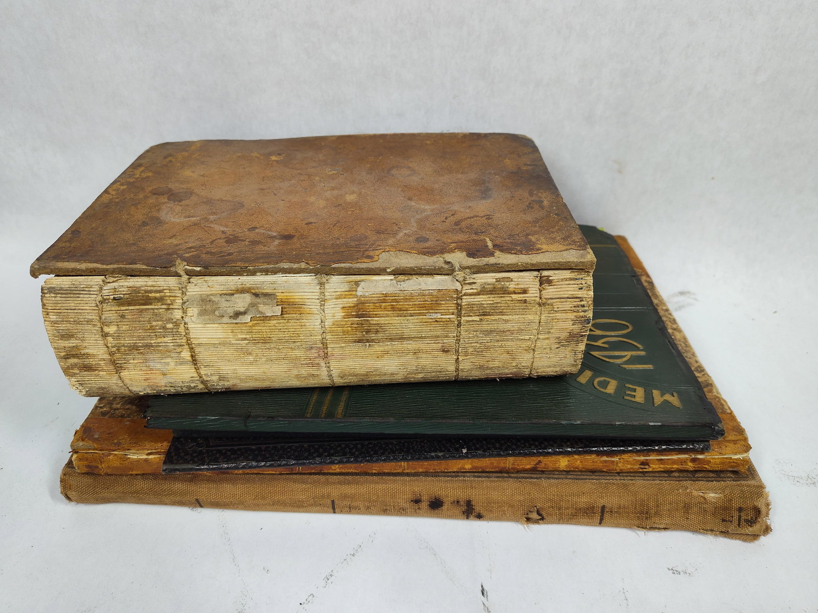 1800's Ehlers General Store Ledger Zoarville, Medina Annuals, 1800's Military Org. Book: Medina annuals are mid 1900's with ledgers and military book being 1800's showing condition issues to hard back bindings due to age 