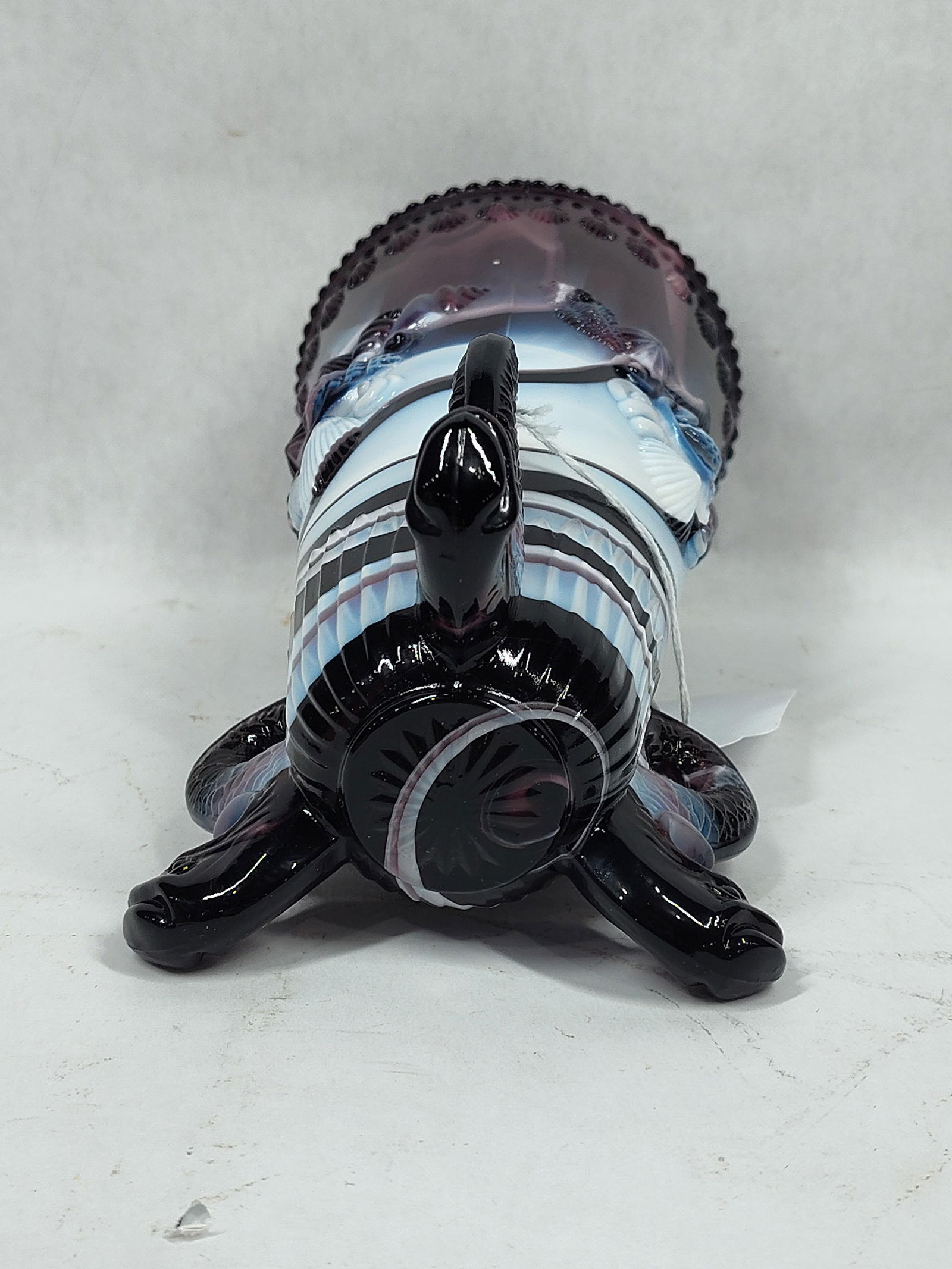 Marble Glass Seashell Footed Vase - 5