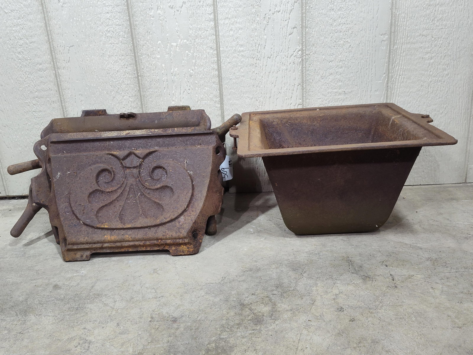 Cast Iron Concrete Flower Pot Mold: Used to pour concrete flower pots. This uniques mold features a decorative design to all 4 sides. Creating a 13x12 inch pot.