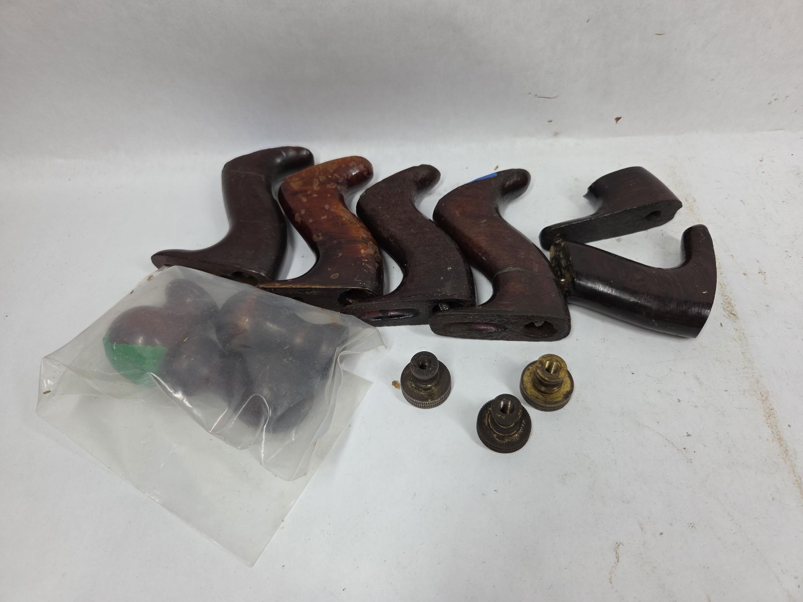 Misc Winchester Totes and Handles: Blade adjusters, Knobs, and wooden handles.