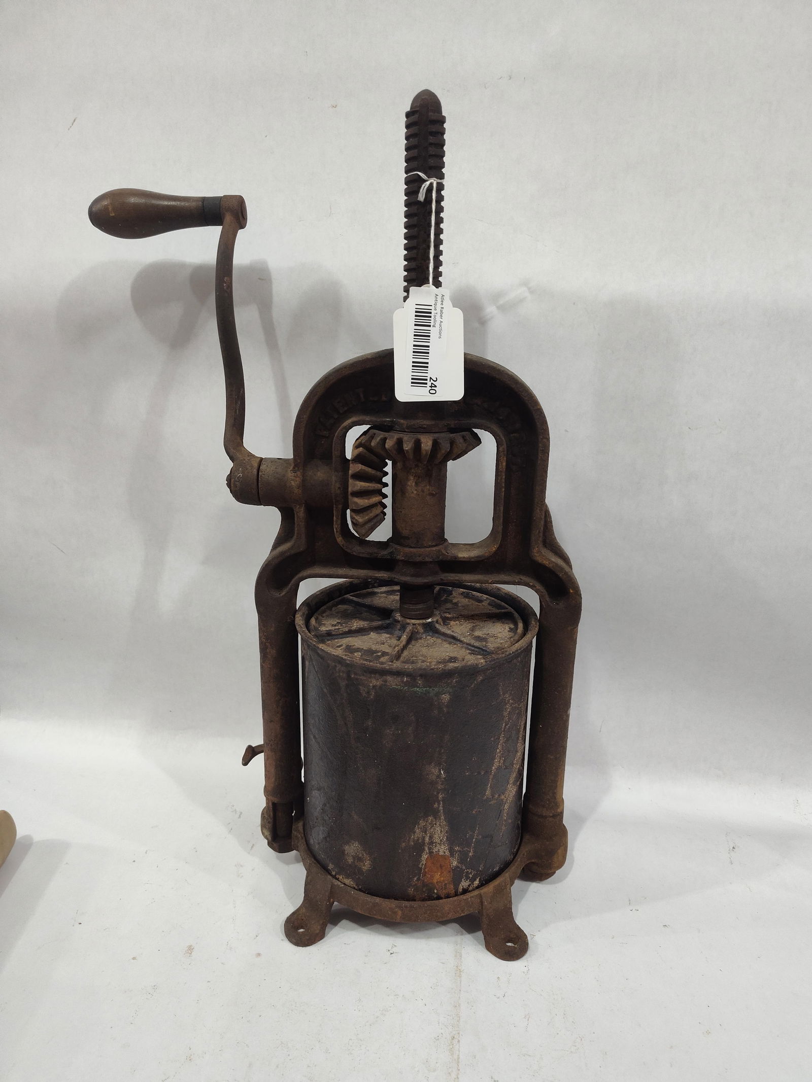 Cast Iron Apple Cider Press: National Specialty Mfg. Gears move as they should