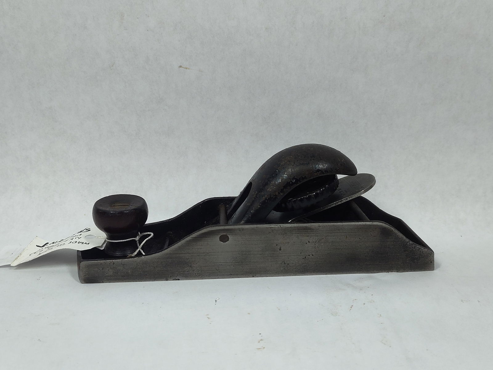 Sargent Double Iron Hand Plane: Like Stanley #130, made in USA. Smooth bottom
