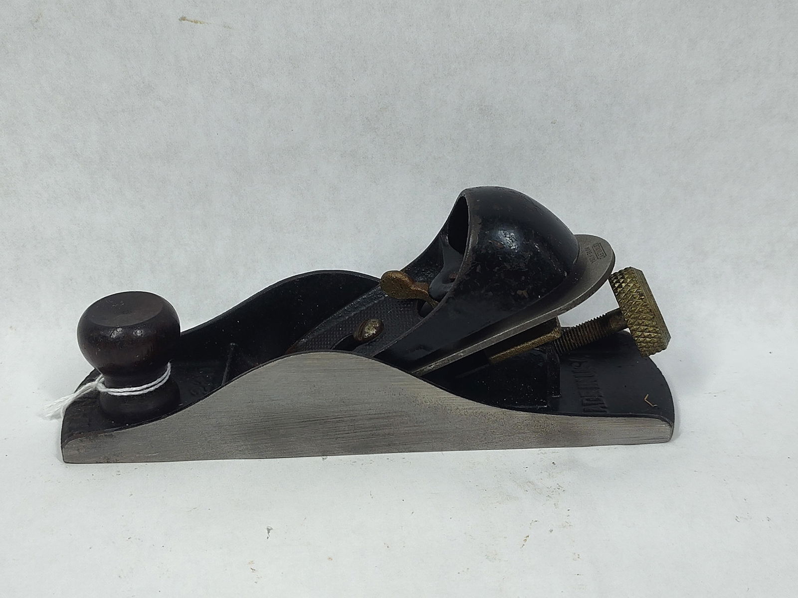 Stanley #220 Plane: Smooth Bottom. 6 inches