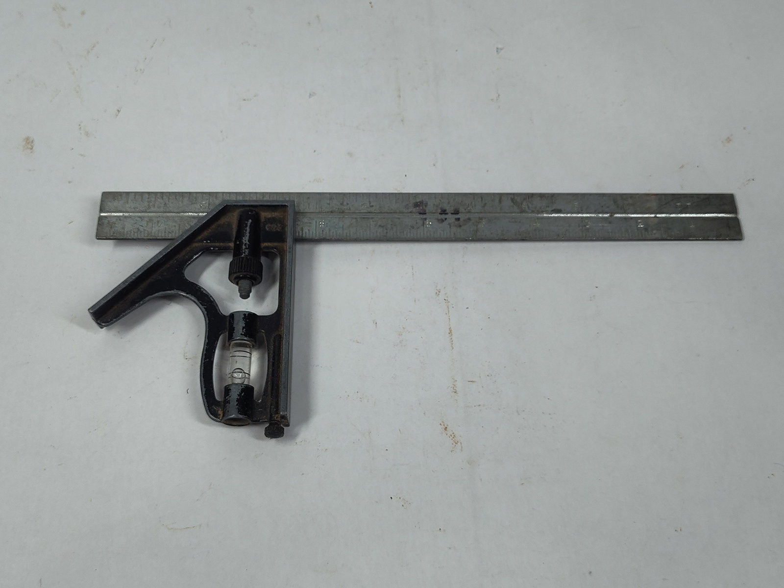 Carpenters Square & Levels - 10