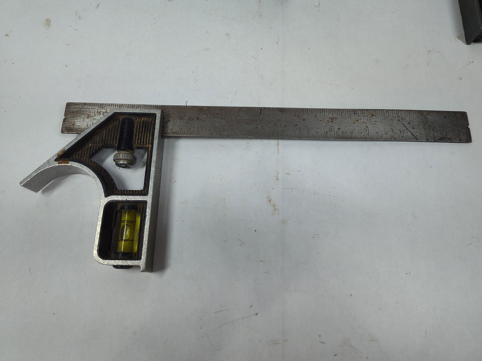 Carpenters Square & Levels - 2