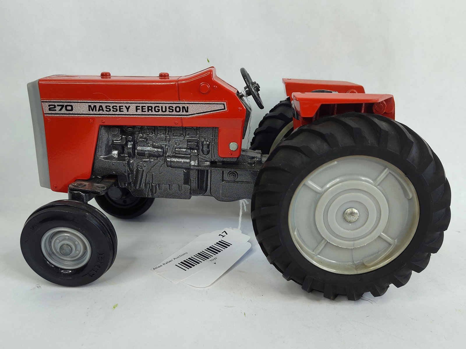 Ertl Massey Ferguson 270 WF Farm Toy Tractor (1 of 4)