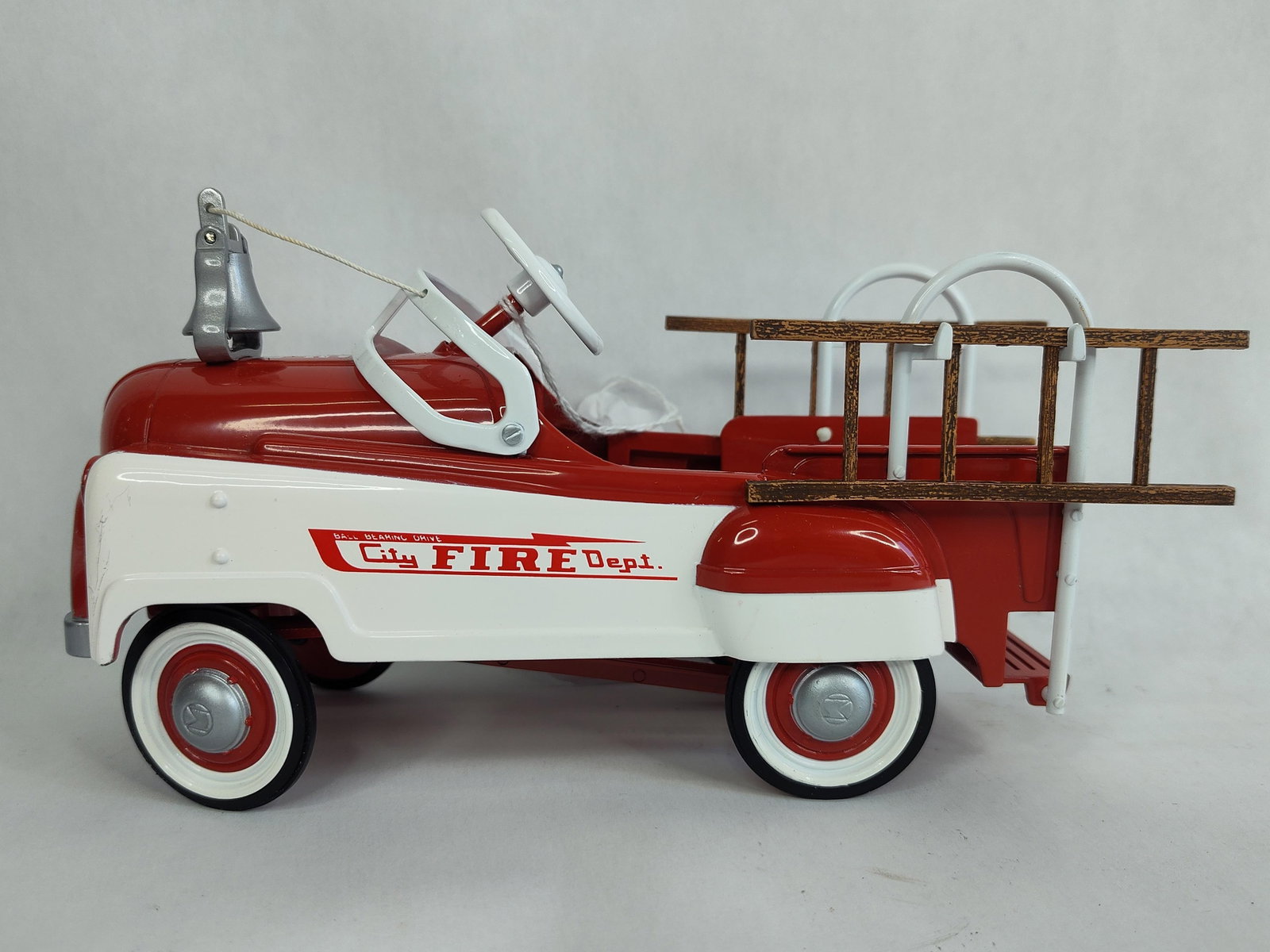 Kiddie Car Classics 1955 Miniature City Fire Department Ladder Truck Pedal Car w/ Ladders: .