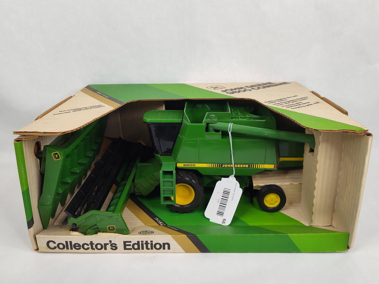 Ertl John Deere HD 9600 Combine Special 1989 Collector Edition (1 of 7)