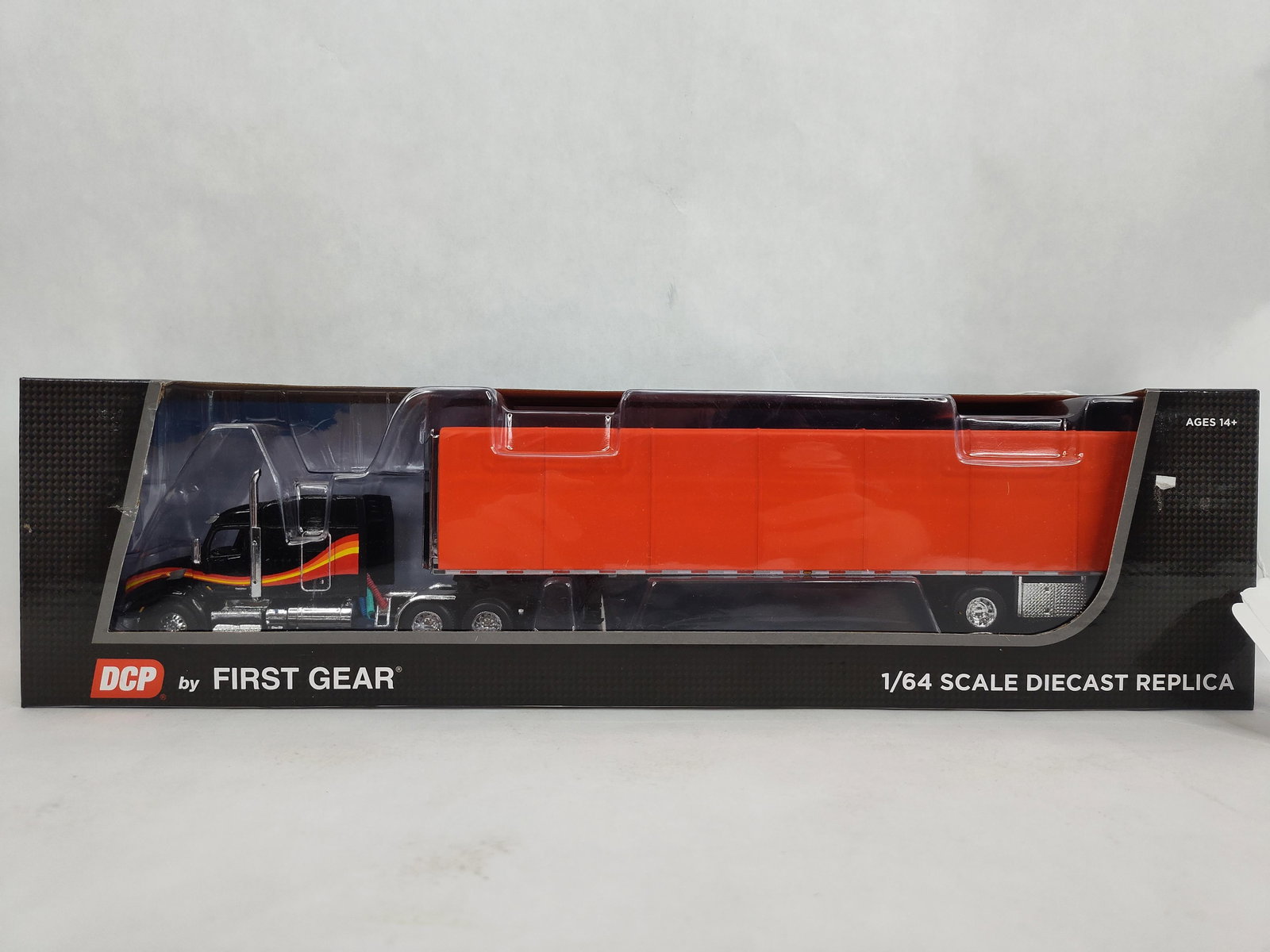 First Gear DCP 579 Peterbilt w/ Utility Roll Tarp Spread Axle Trailer (1 of 4)