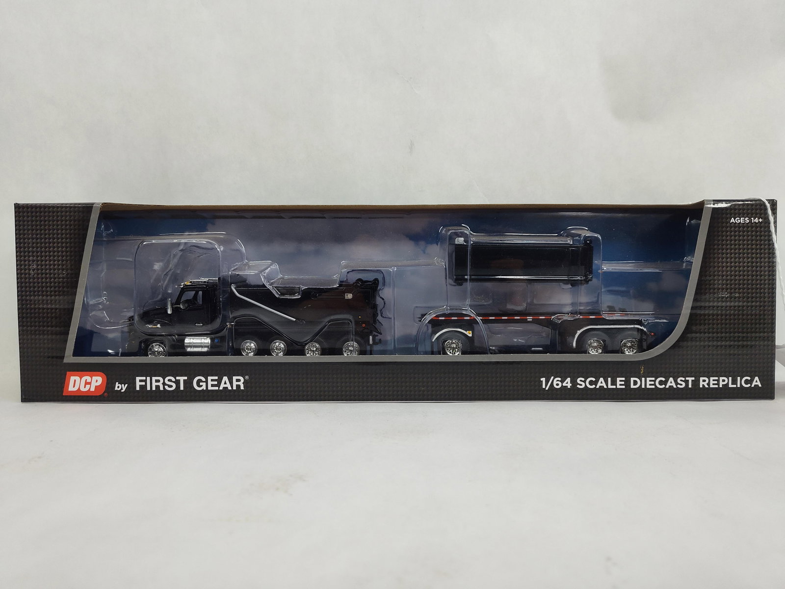 First Gear DCP Kenworth T880 Quad Axle w/ Rogue Dump Body and Rogue Transfer Tandem Axle Dump Traile (1 of 4)