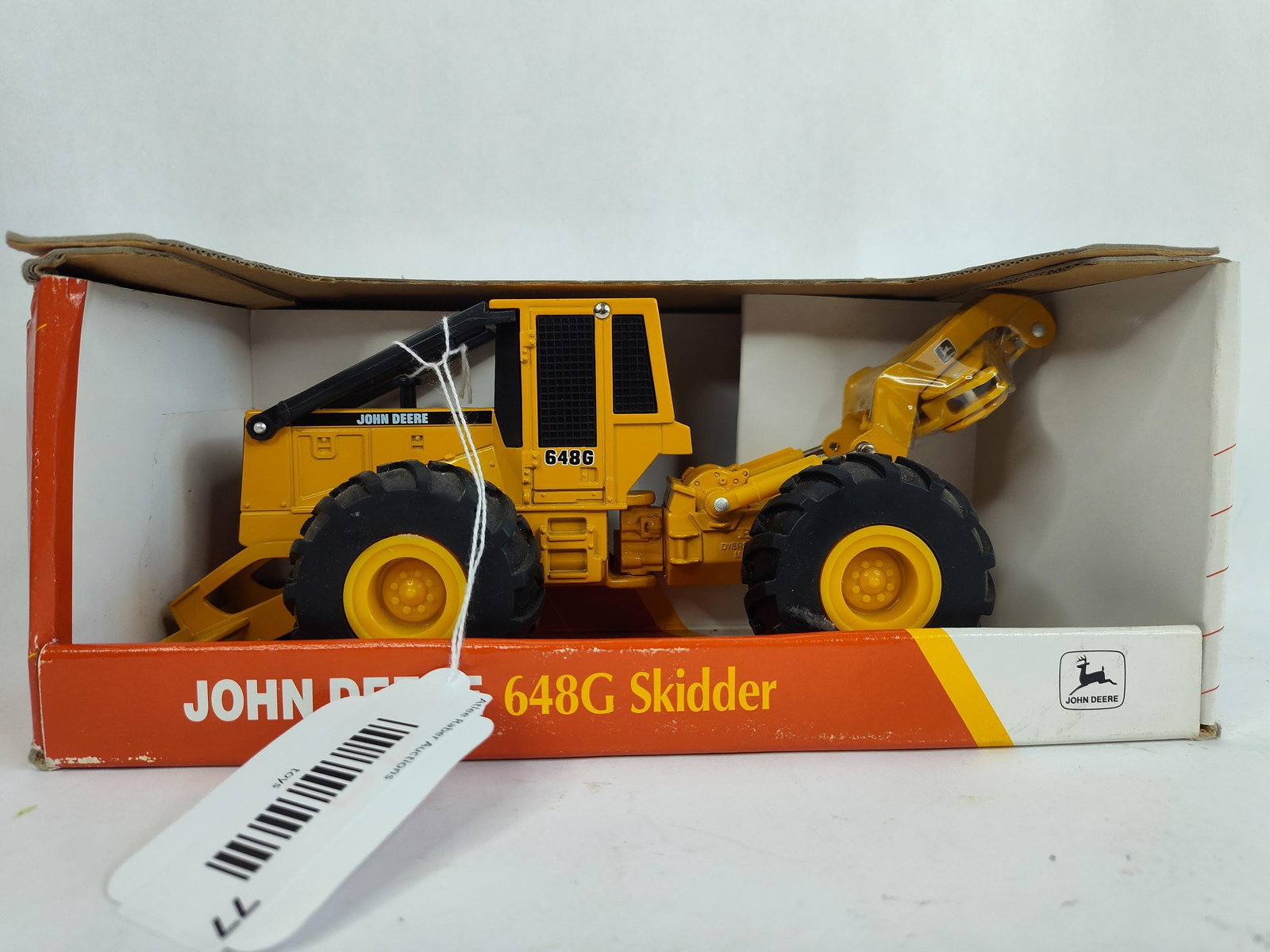 Ertl VTG John Deere Industrial 648G Skidder Scale Model Replica (1 of 5)