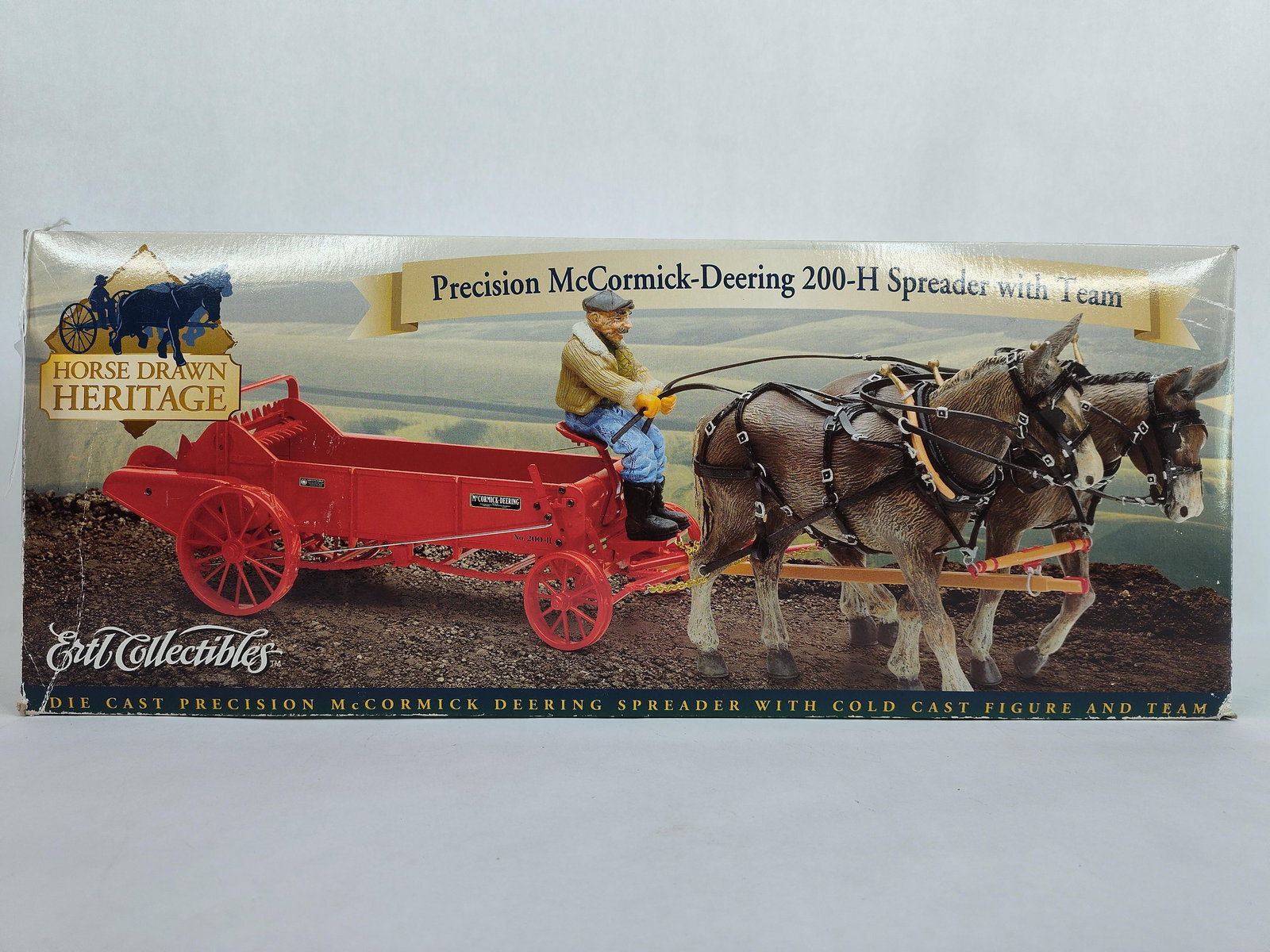 Ertl Classics Precision McCormick Deering 200 H Spreader w/ Team Horse Drawn Heritage w/ Driver (1 of 5)