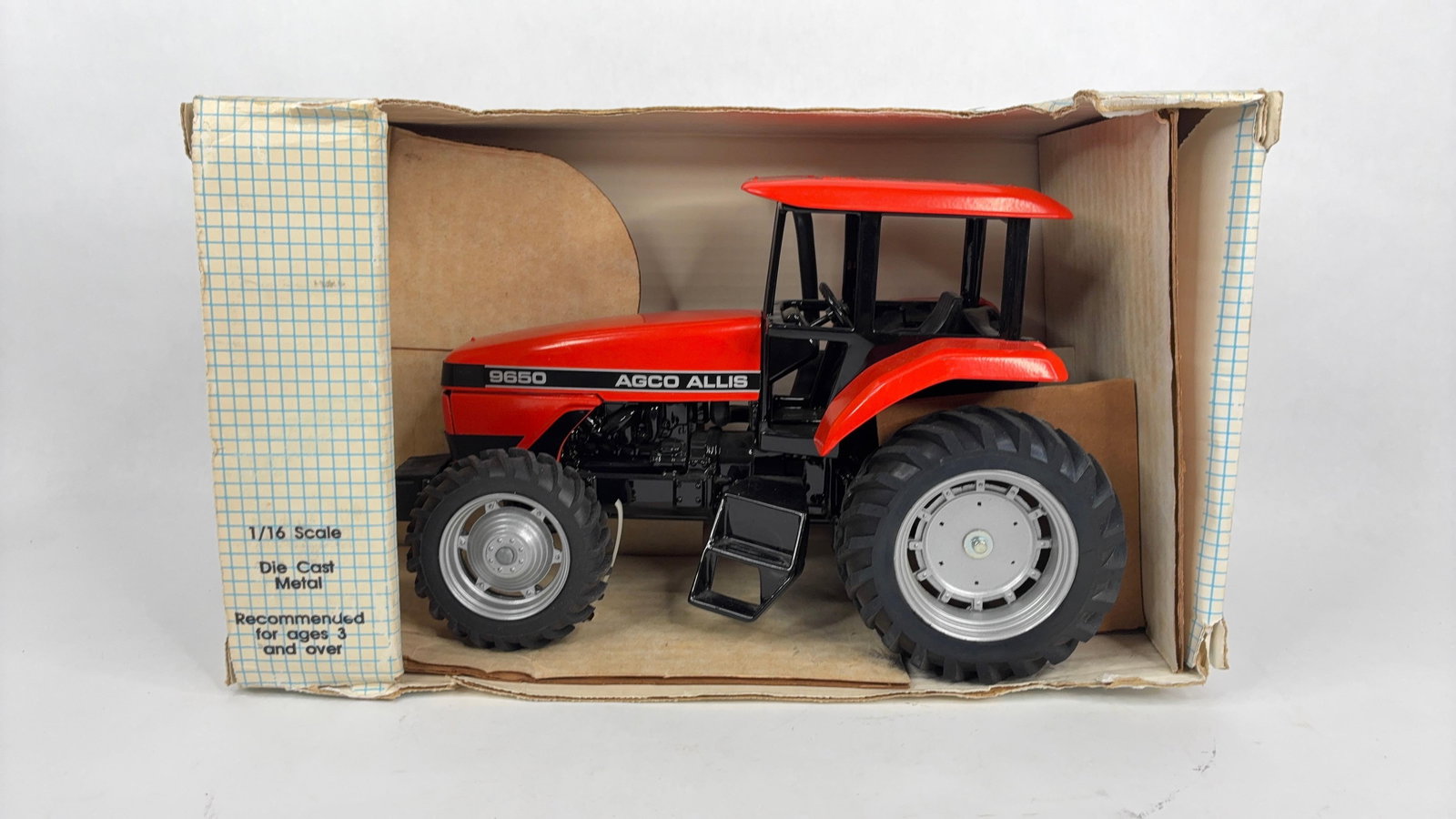 Ertl VTG Agco Allis WF 9650 1993 New Tractor Intro Collector Model (1 of 7)