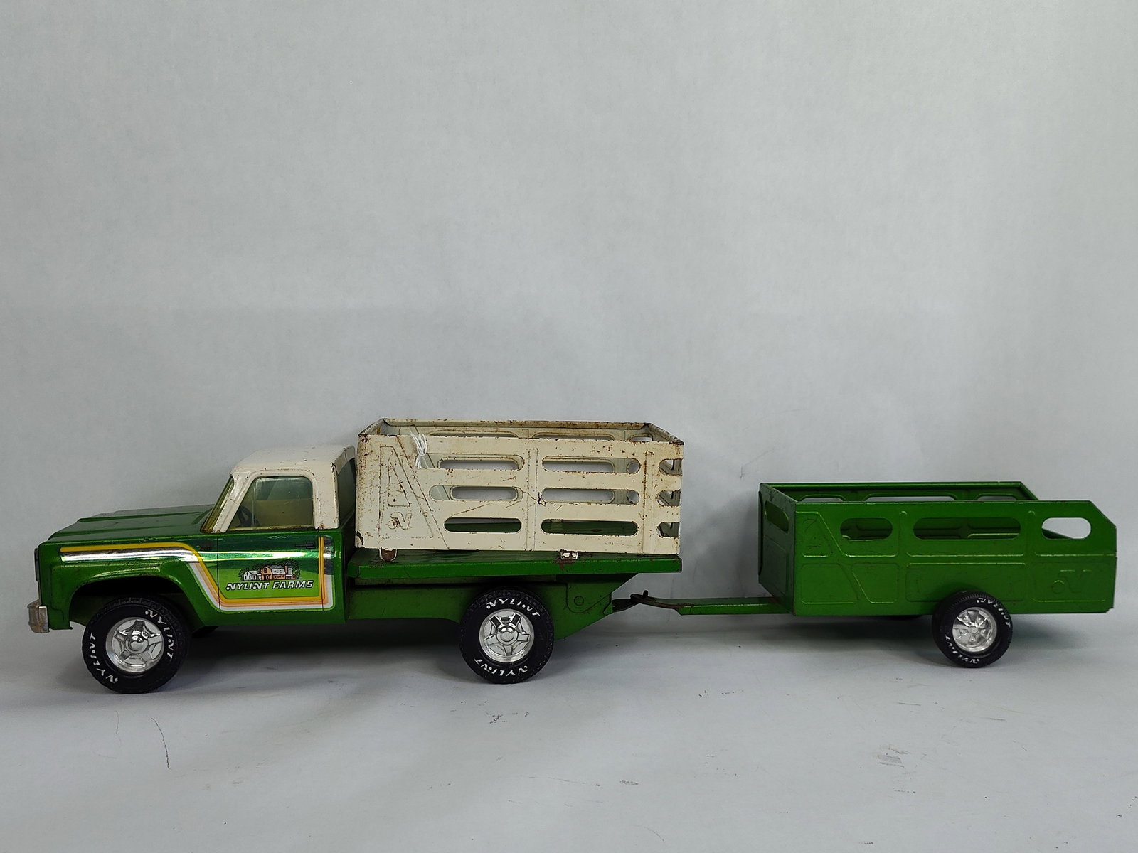 Nylint Pressed Steel Nylint Farms Stake Bed Truck and Wagon Trailer (1 of 8)