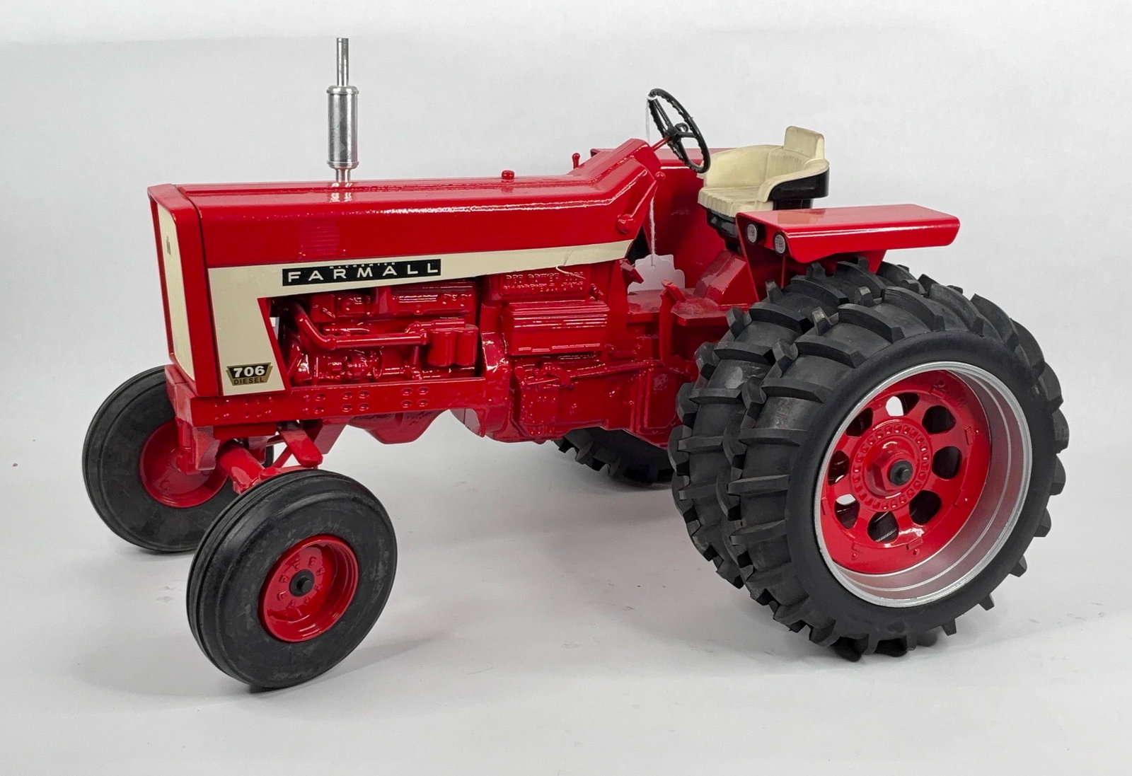 Ertl Farmall WF 706 Diesel 1/8 Special 2006 Red Power Show Mansfield OH No. 668 Limited Edition Trac (1 of 11)