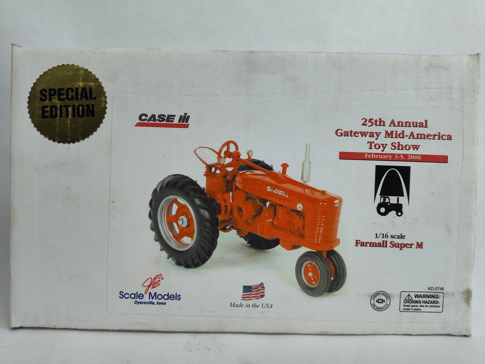 Ertl Case IH Farmall Super M 25th Annual Gateway Mid America Toy Show 2006 Special Edition Tractor (1 of 3)