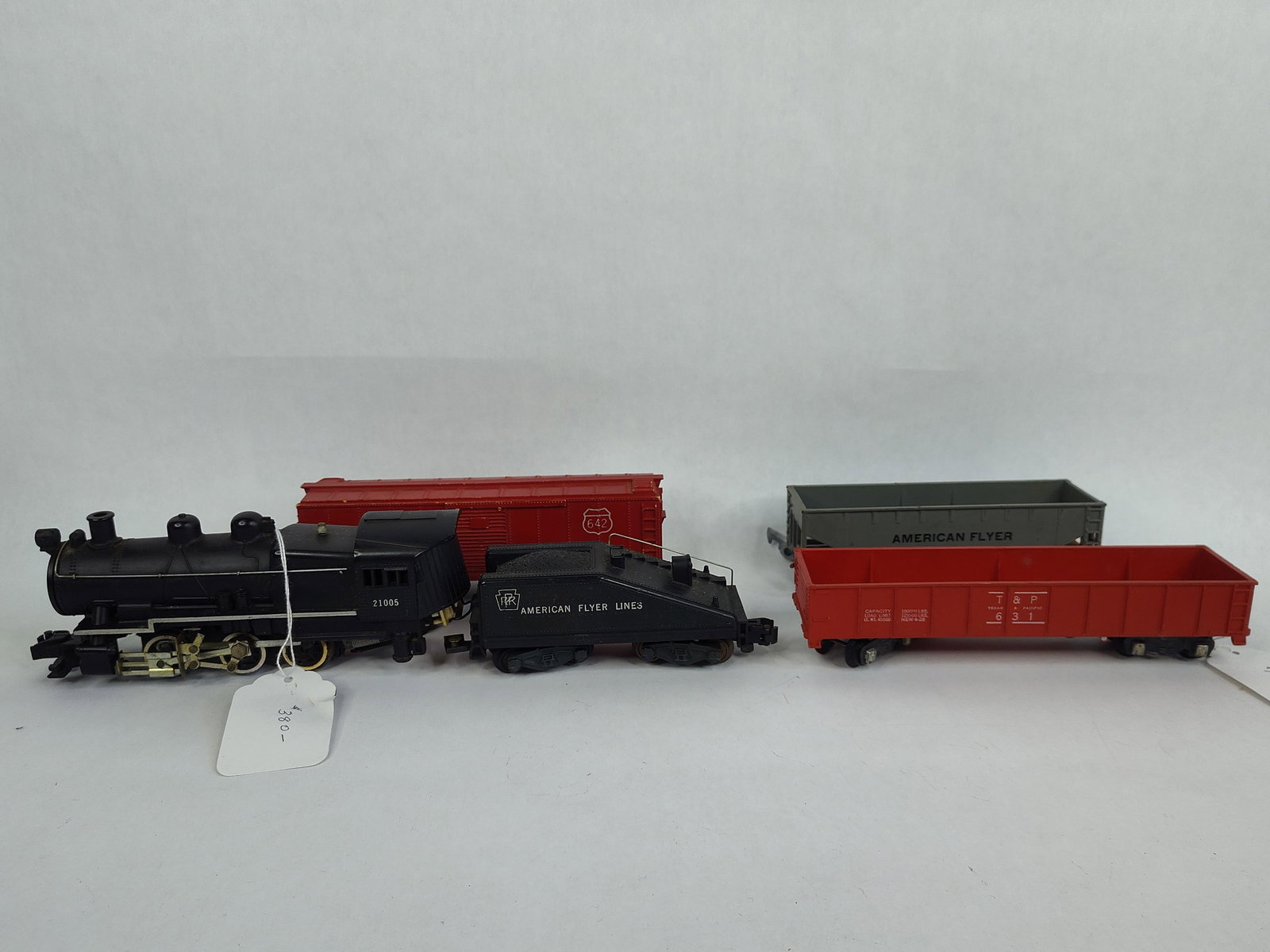 VTG American Flyer Gilbert Trains Penn. Rail Road Coal Car, Locomotive, Hoppers and Box Car (1 of 8)