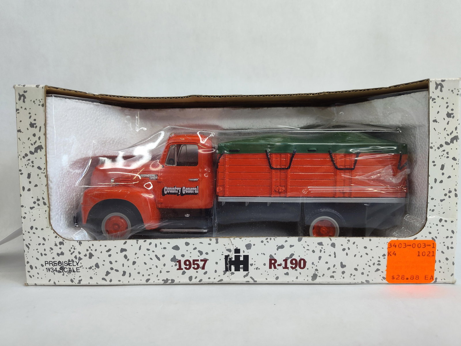 First Gear 1957 IH R190 Grain Box Country General Advertising Truck Precision Model (1 of 5)