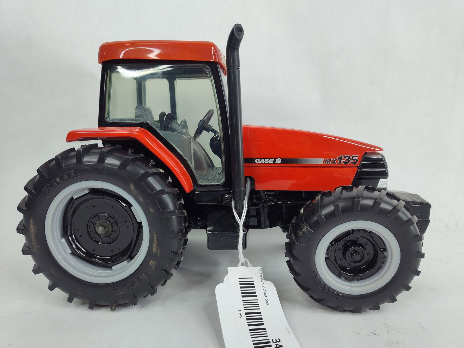 Ertl Case IH MX 135 Farm Toy Tractor w/ Cab (1 of 5)