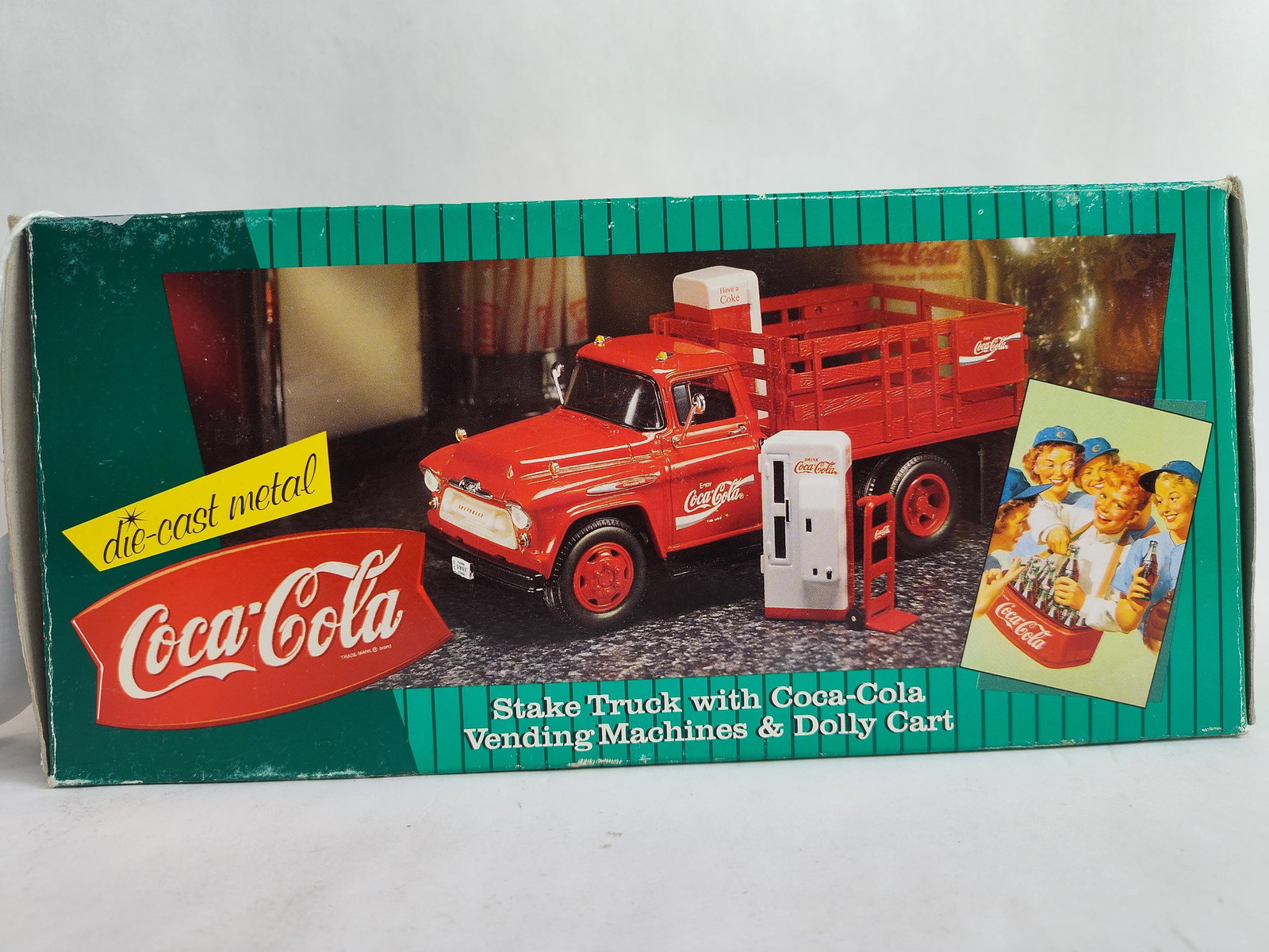Coca-Cola Chevrolet Stake Truck w/ Vending Machines and Dolly Cart Highly Detailed Scale Model (1 of 4)