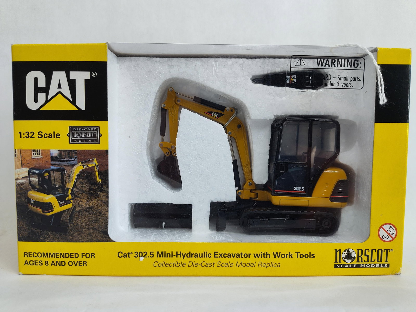 Norscot Scale Models CAT 302.5 Mini Hydraulic Excavator w/ Work Tools HD (1 of 4)