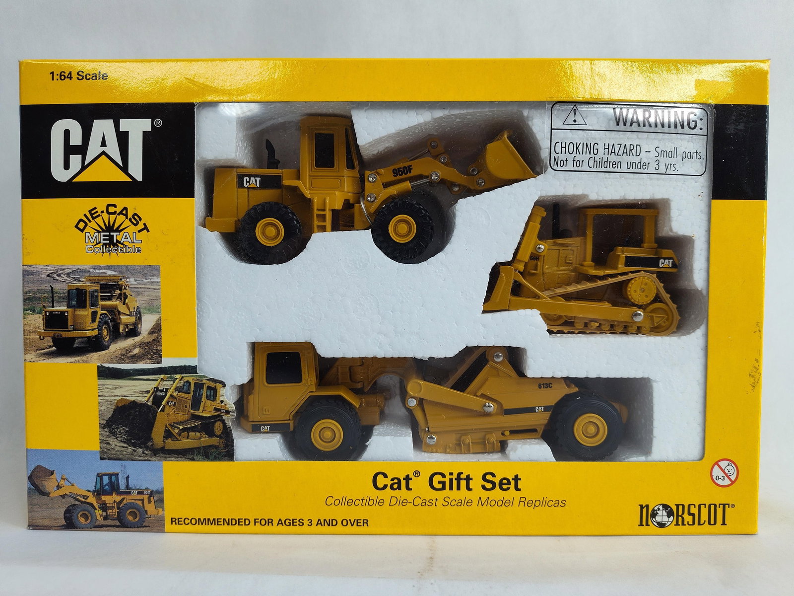 Norscot Scale Models CAT Industrial Gift Set Inc. 613C Scraper, D6H Track Tractor, 950F Wheel Loader (1 of 7)