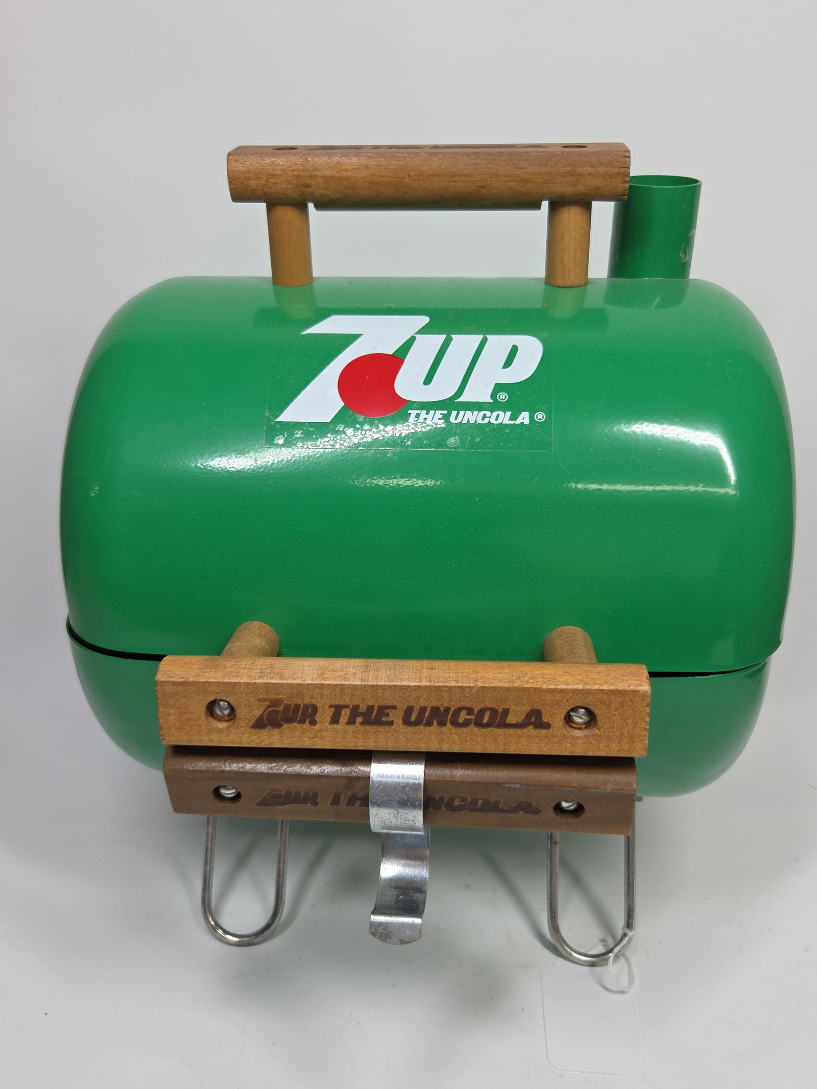 Miniature 7Up Advertising Camp Grill (1 of 6)