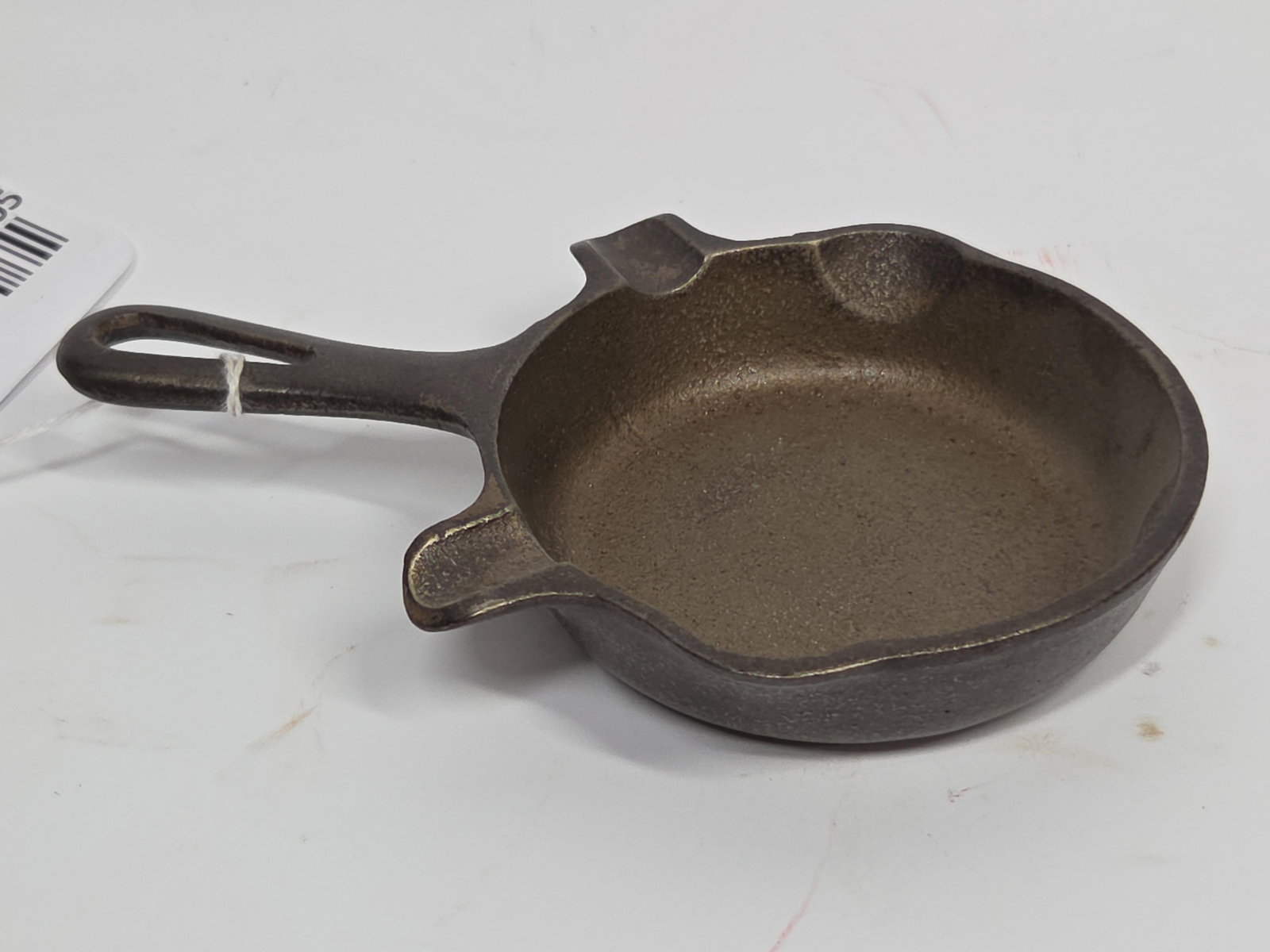 Griswold No 0 Ashtray Skillet: .