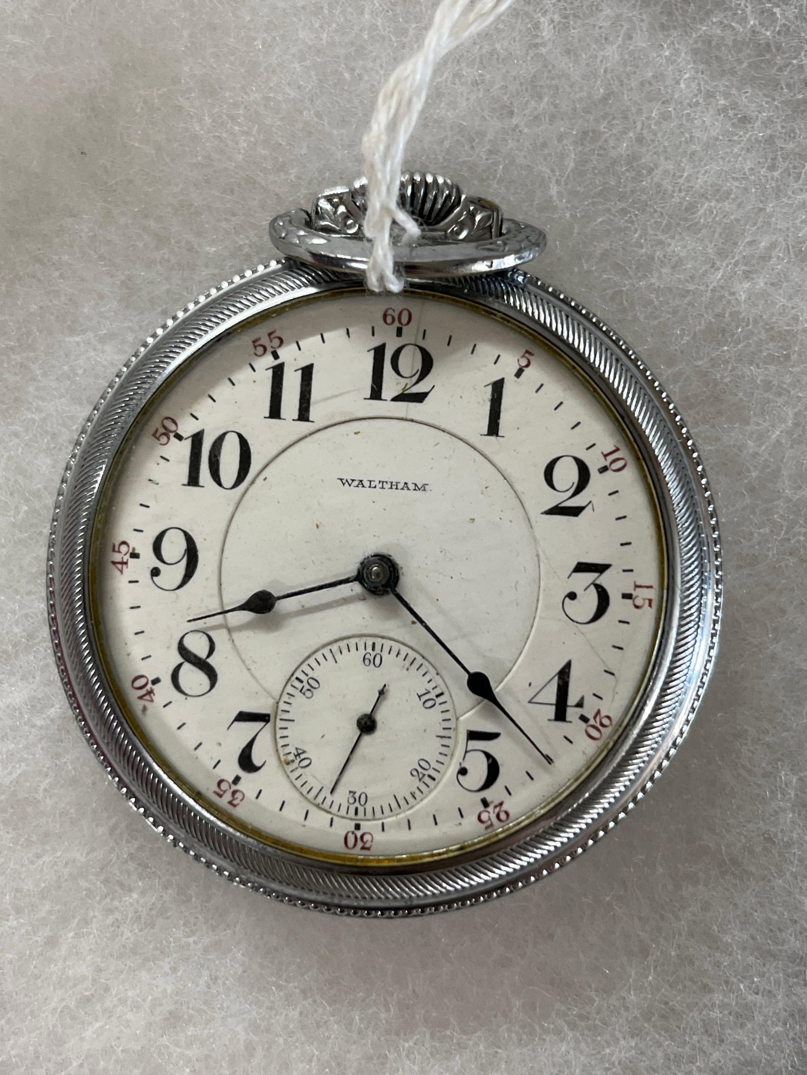 Waltham Vanguard 21 Jewel Pocket Watch: Serial number 12540579. Running condition